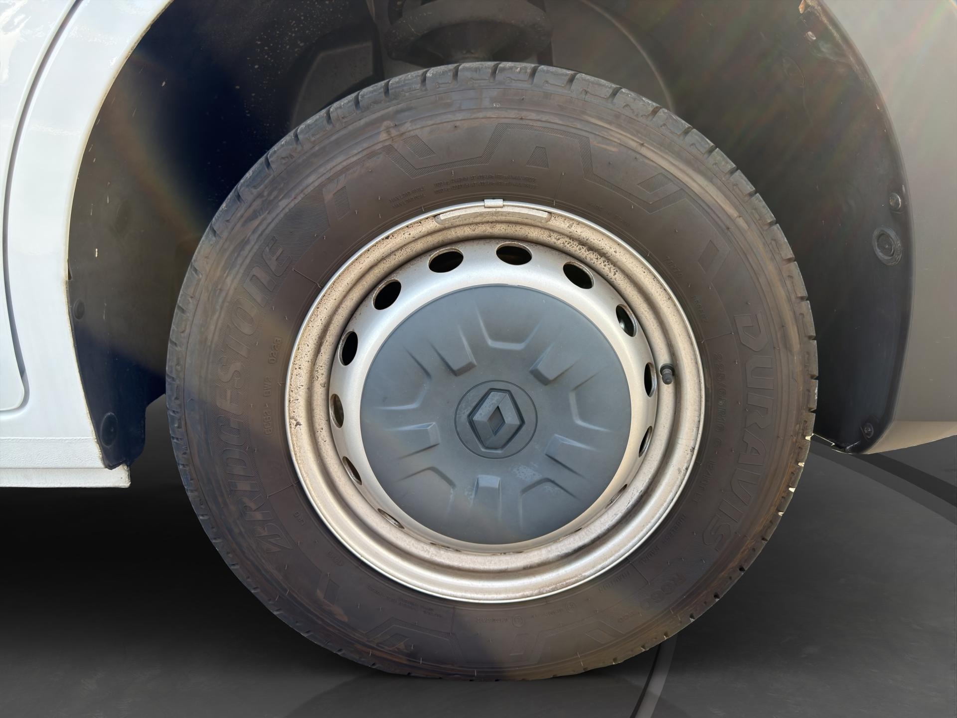 RENAULT Master T35 2.3 Blue dCi 135 L3H2-image-17