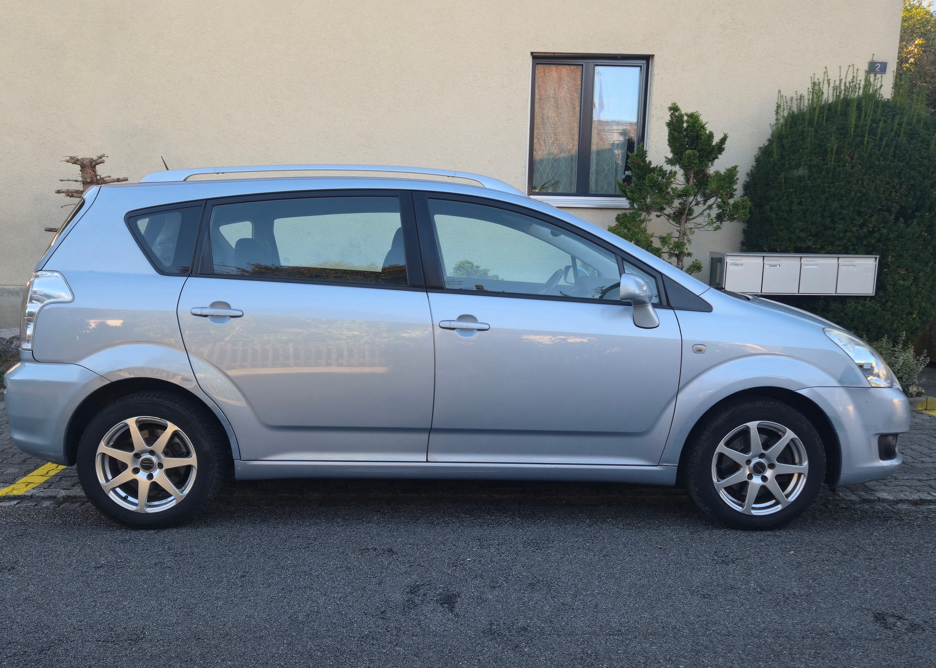 TOYOTA Corolla Verso 1.8 Linea Luna MultiMode-image-4
