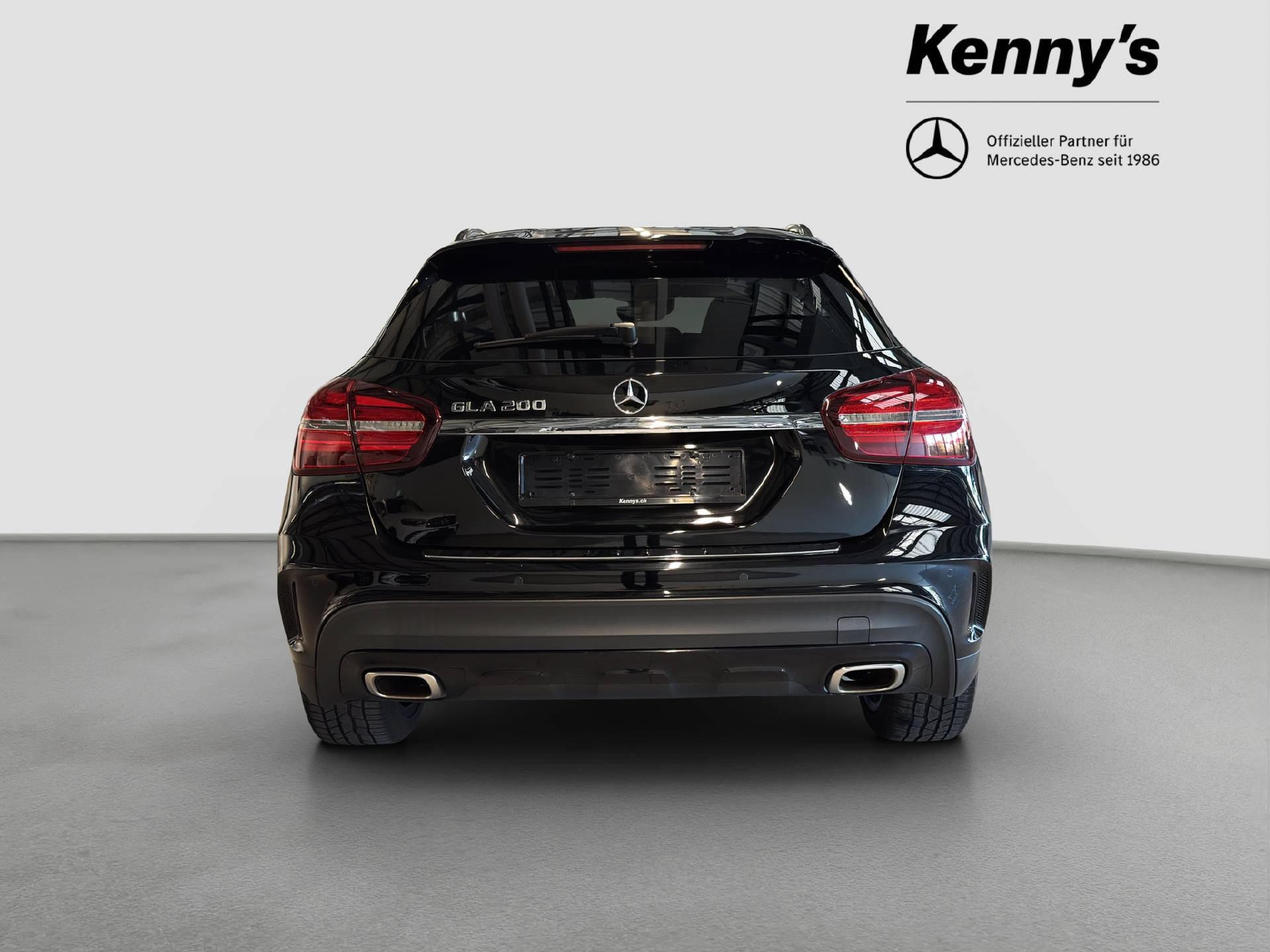 MERCEDES-BENZ GLA 200 Night Star AMG Line-image-4