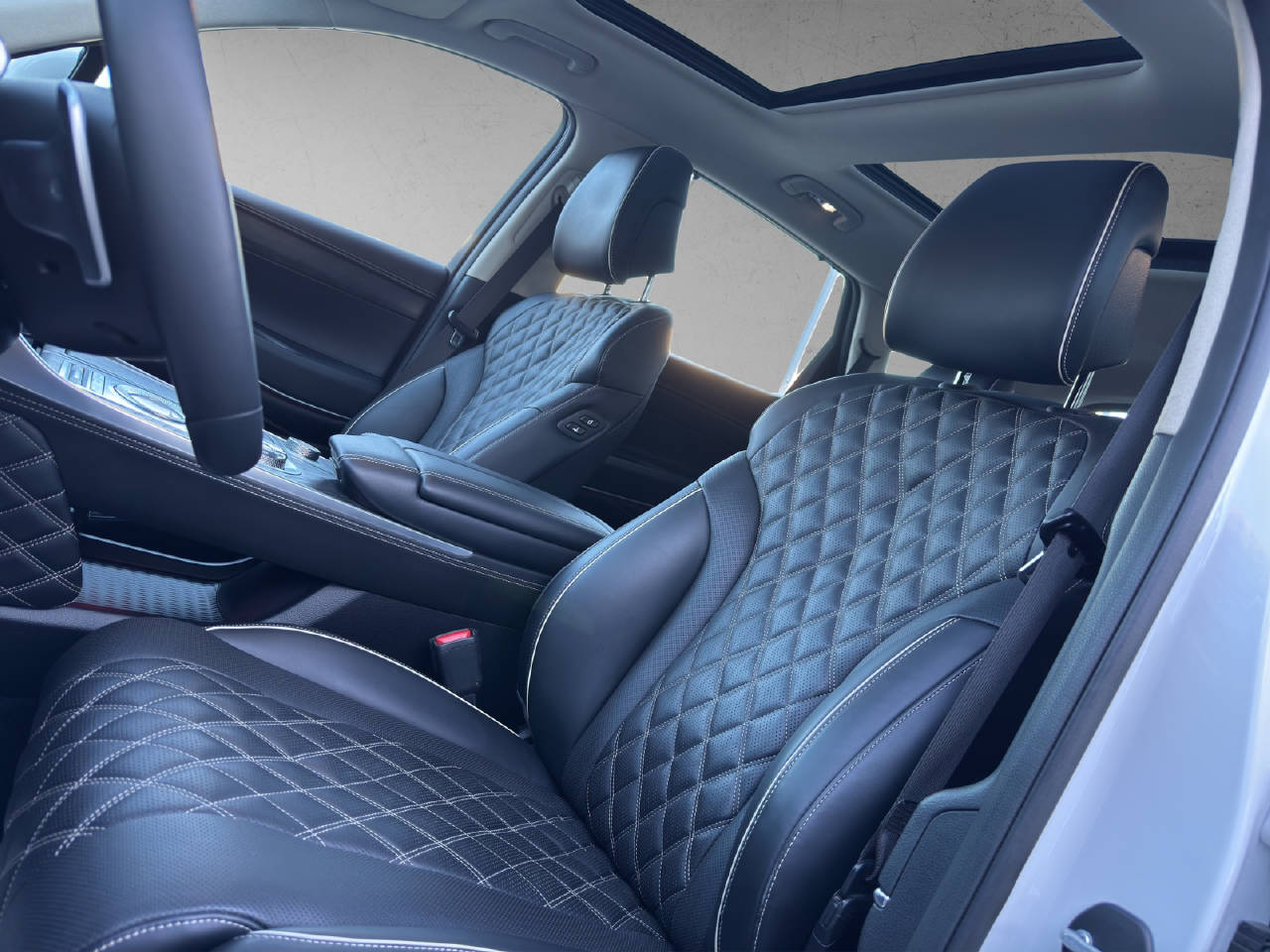GENESIS GV80 3.0D Luxus 7P. AT8 4x4 AWD-image-14