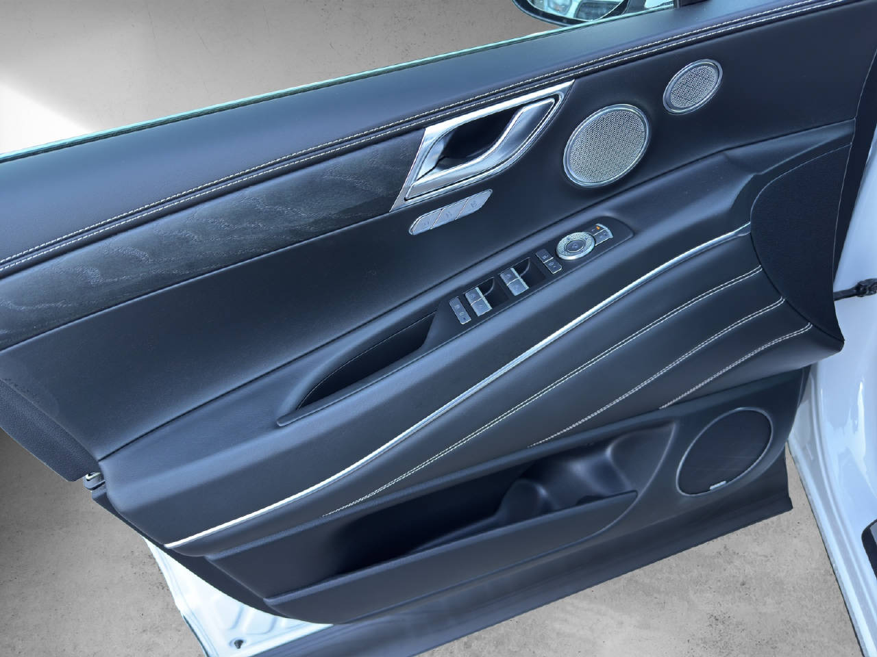 GENESIS GV80 3.0D Luxus 7P. AT8 4x4 AWD-image-8