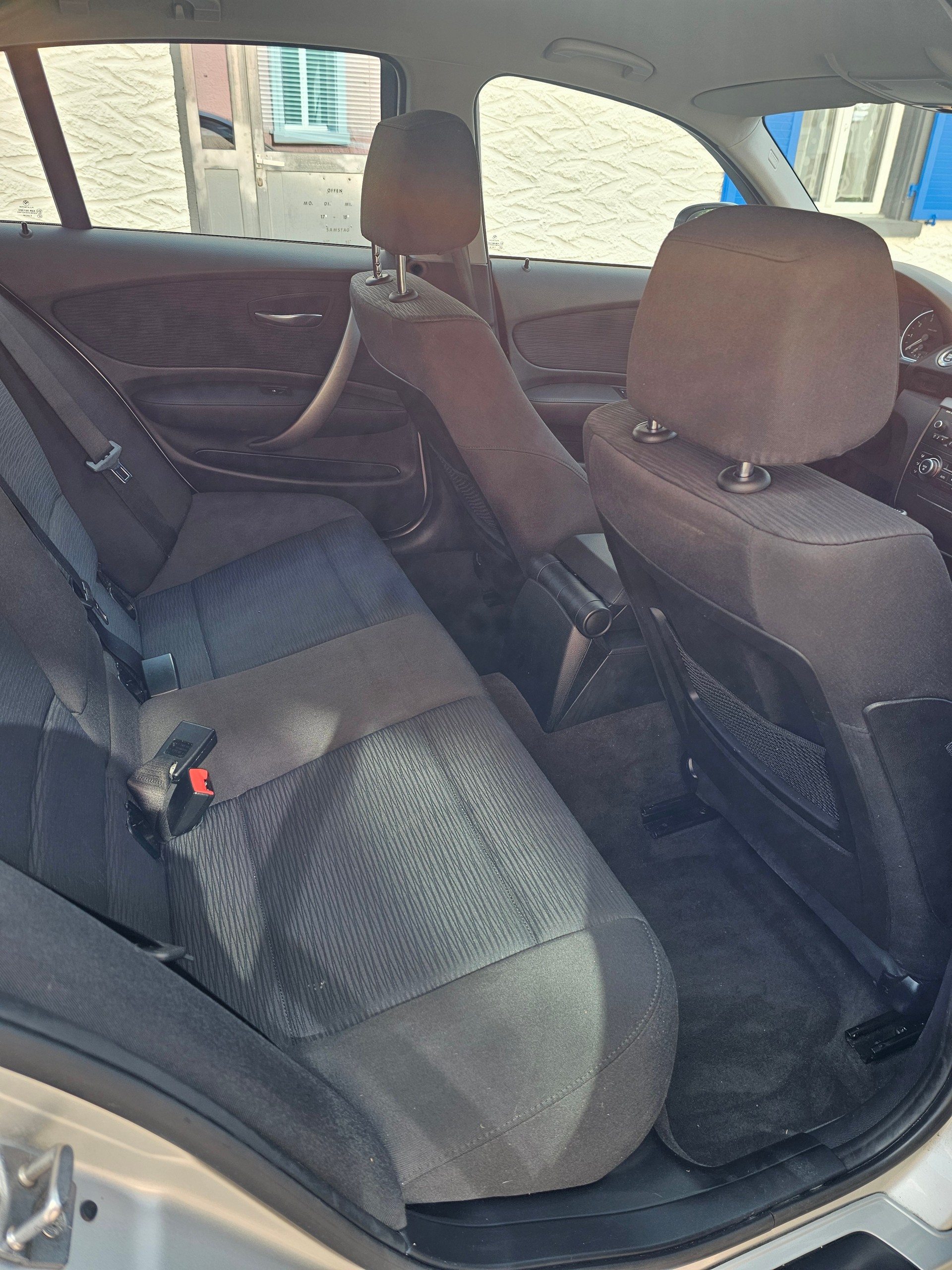 BMW 116i-image-7