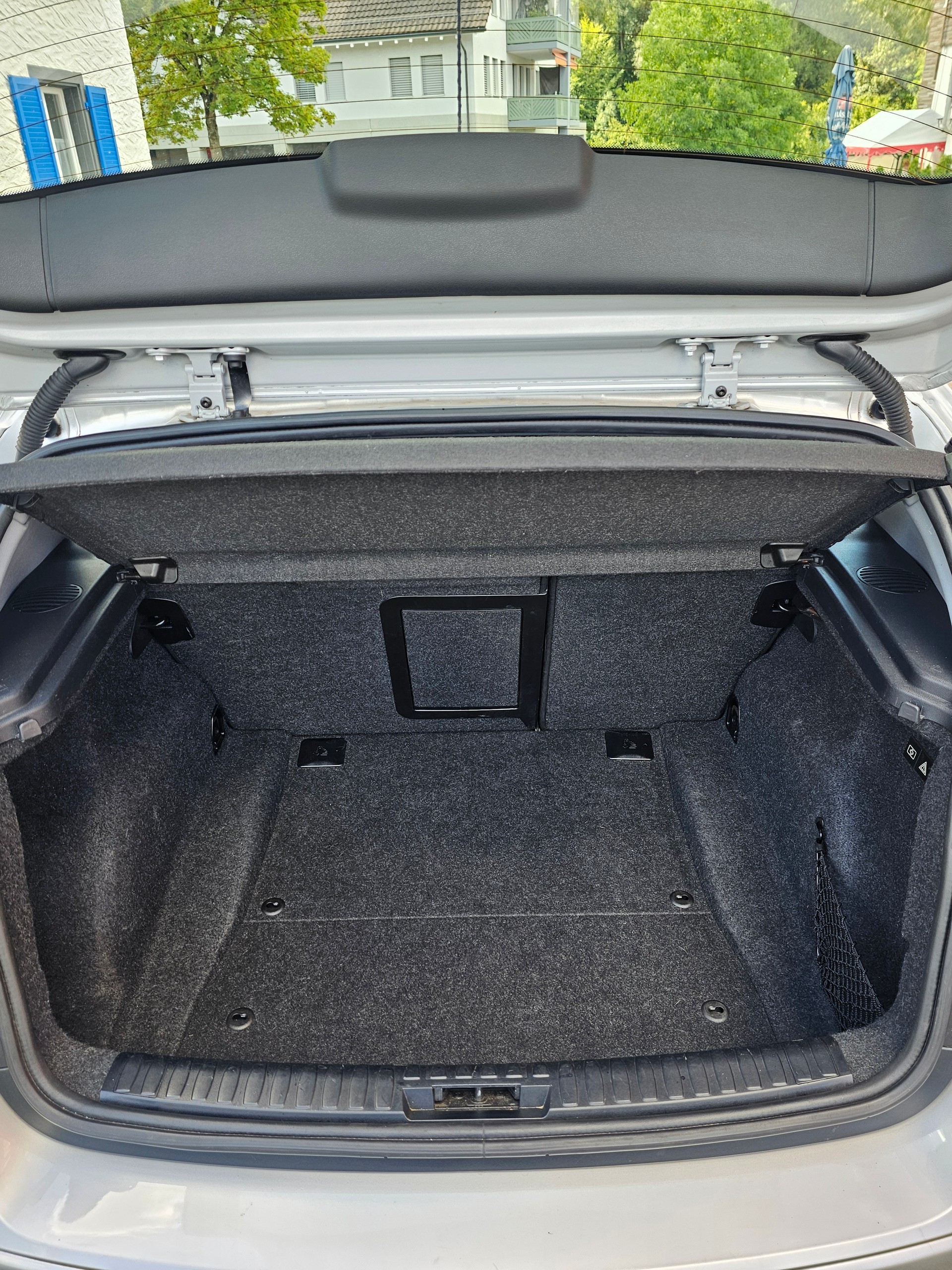 BMW 116i-image-8