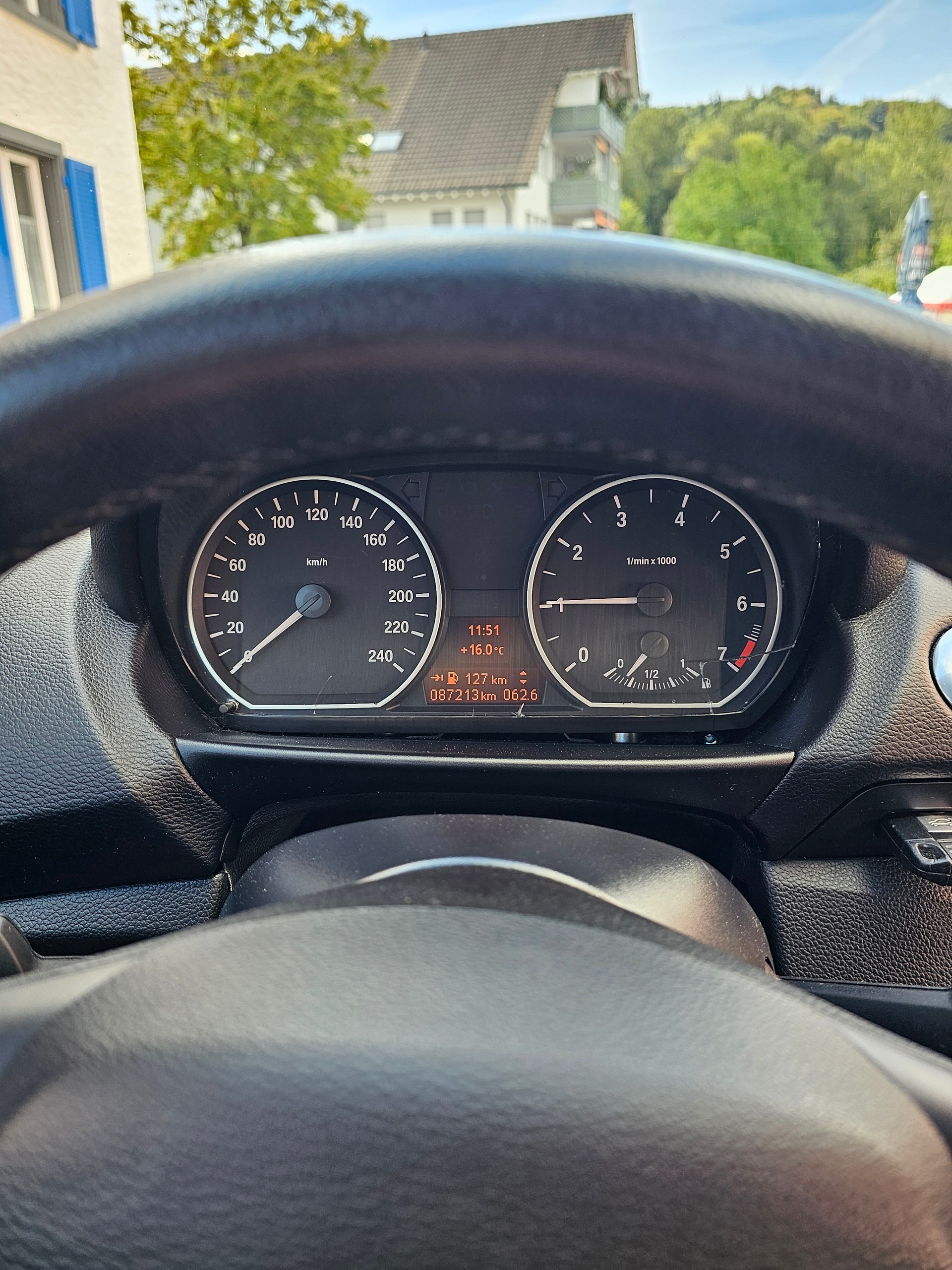 BMW 116i-image-10