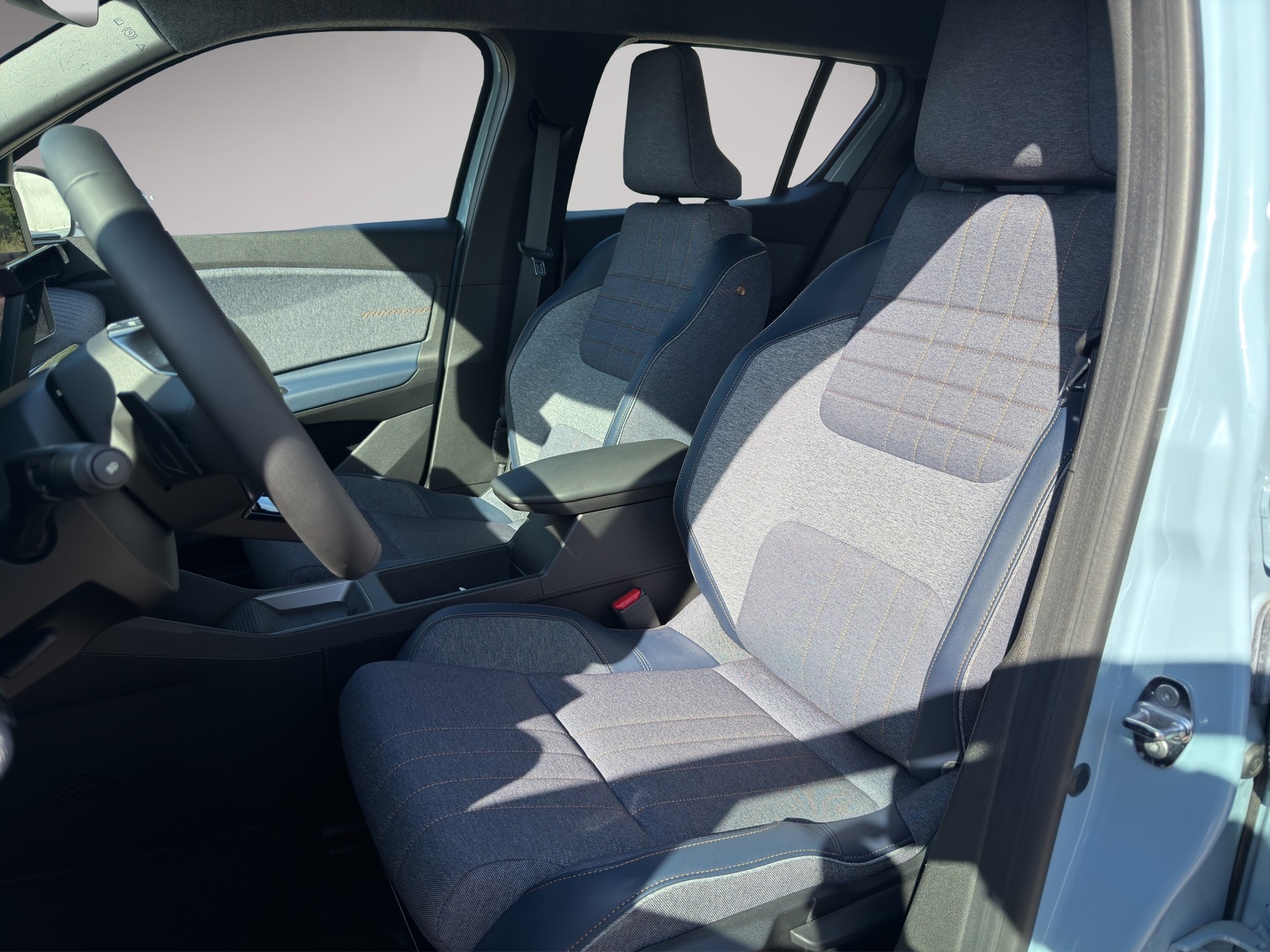 RENAULT R4 E-Tech Comfort Range 52 kWh Techno-image-10