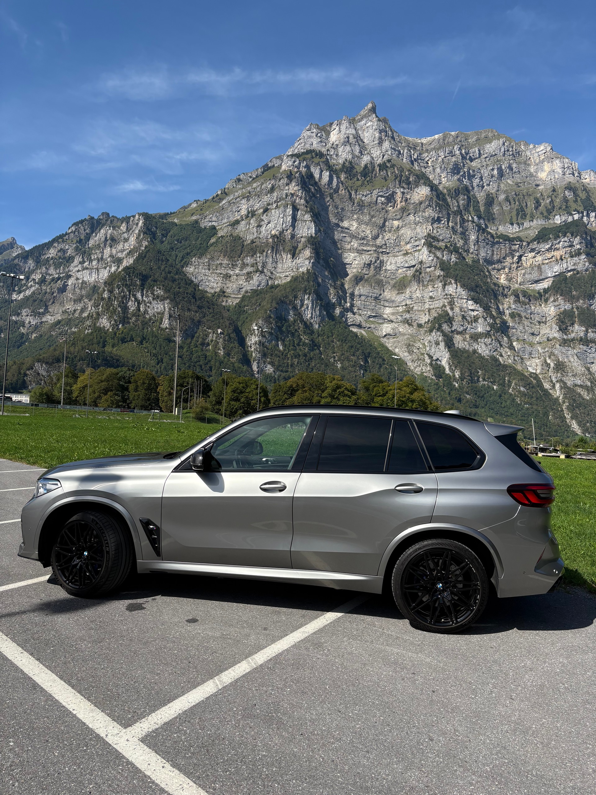 BMW M Competition-image-2