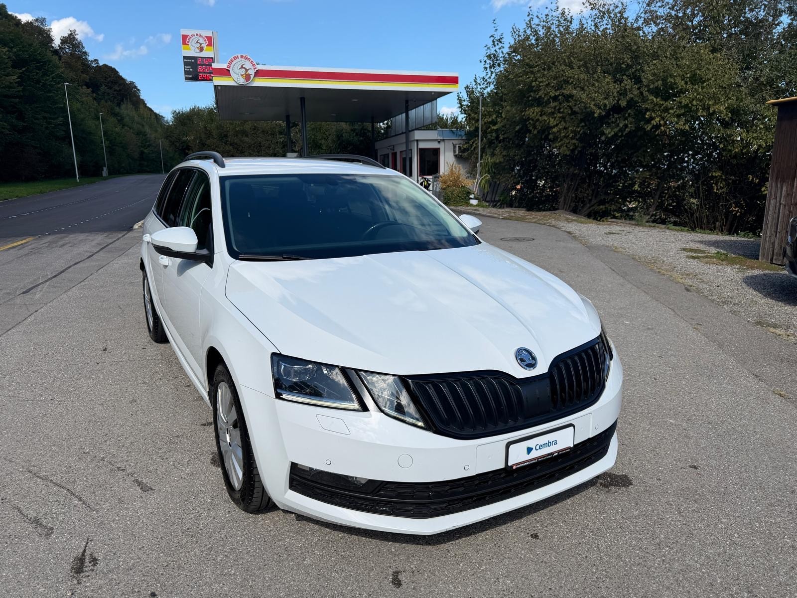 SKODA Octavia Combi 2.0 TDI Ambition 4x4 DSG-image-6
