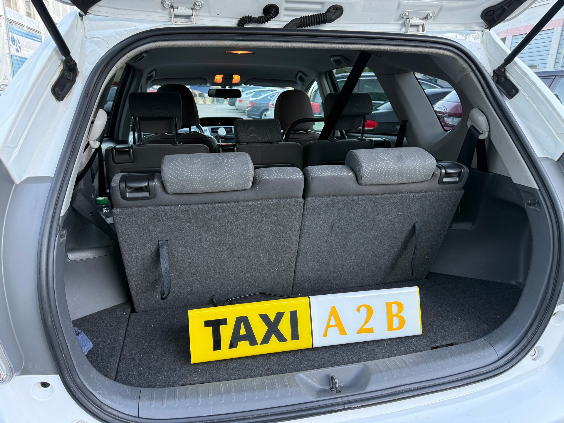 TOYOTA Prius+ 1.8 VVT-i HSD Sol-image-6