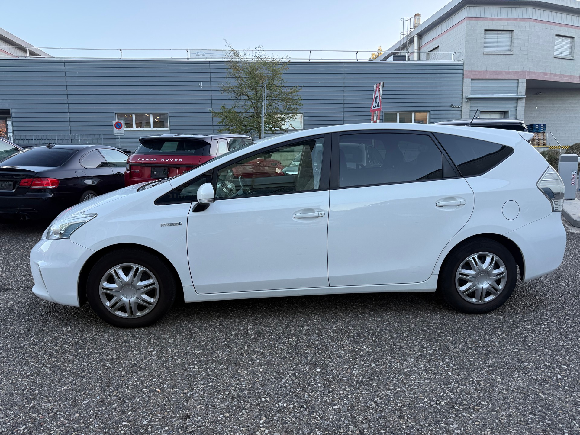 TOYOTA Prius+ 1.8 VVT-i HSD Sol-image-1