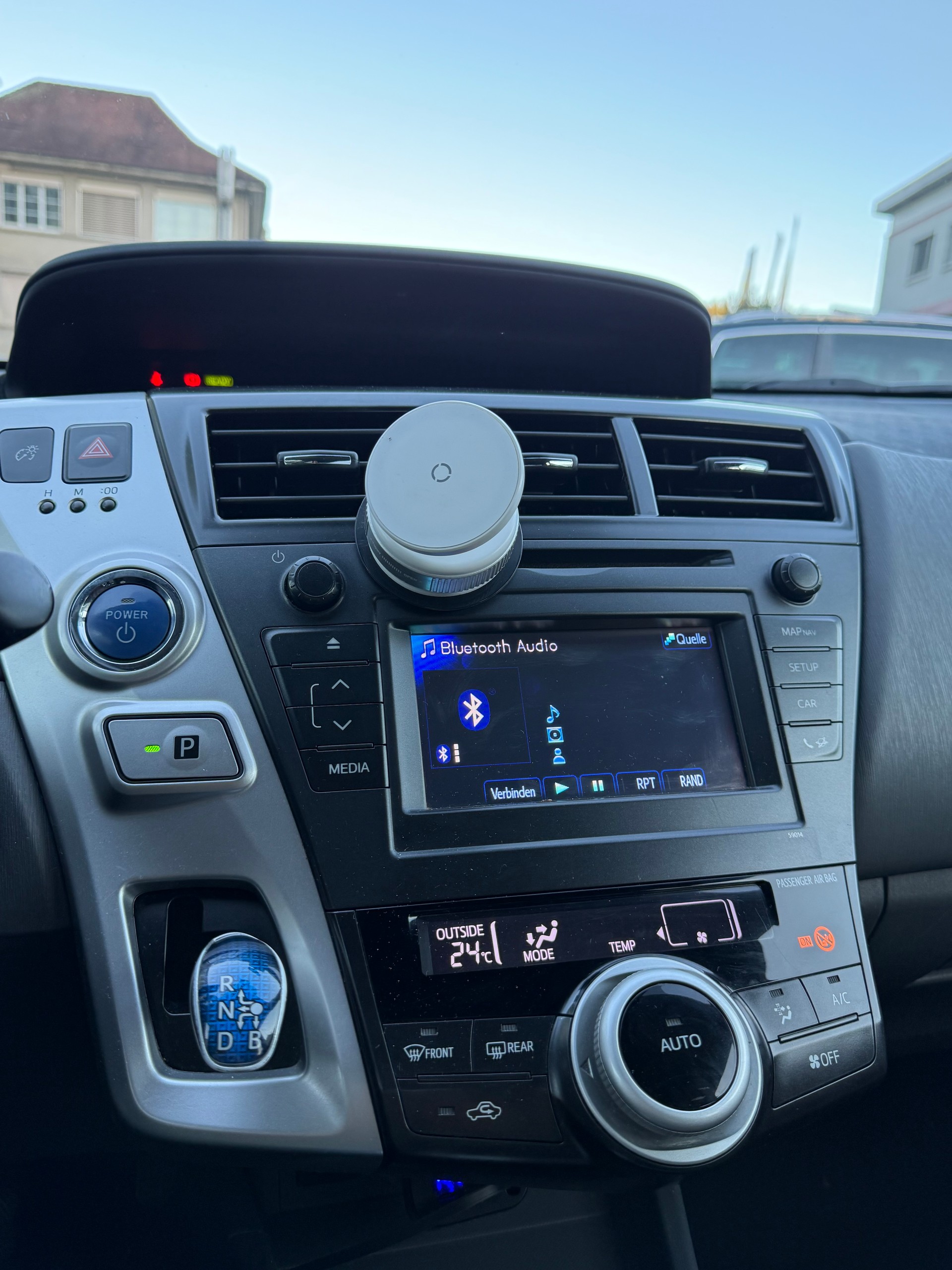 TOYOTA Prius+ 1.8 VVT-i HSD Sol-image-11