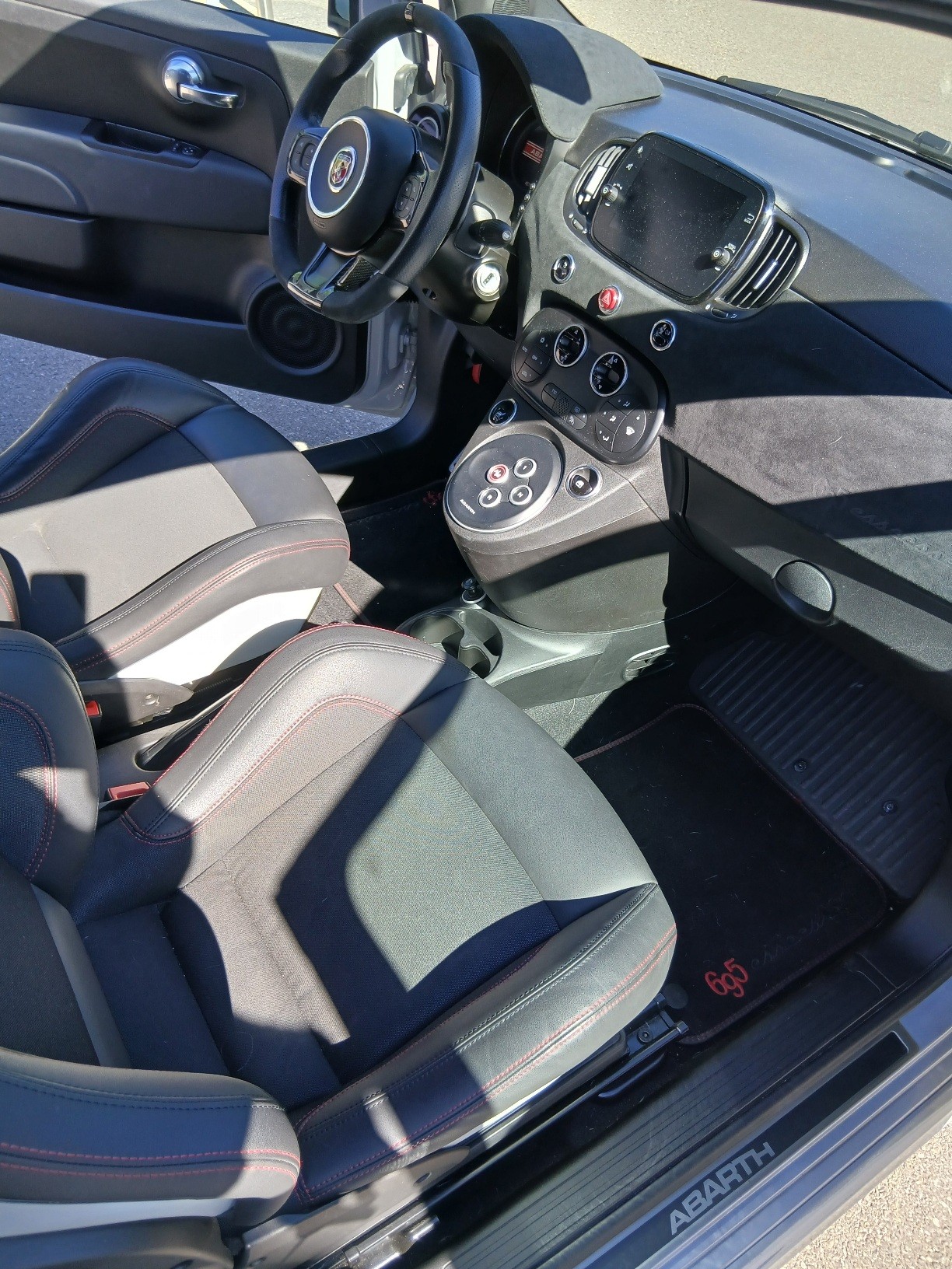 FIAT 595 1.4 16V Turbo Abarth Esseesse Dualogic-image-9