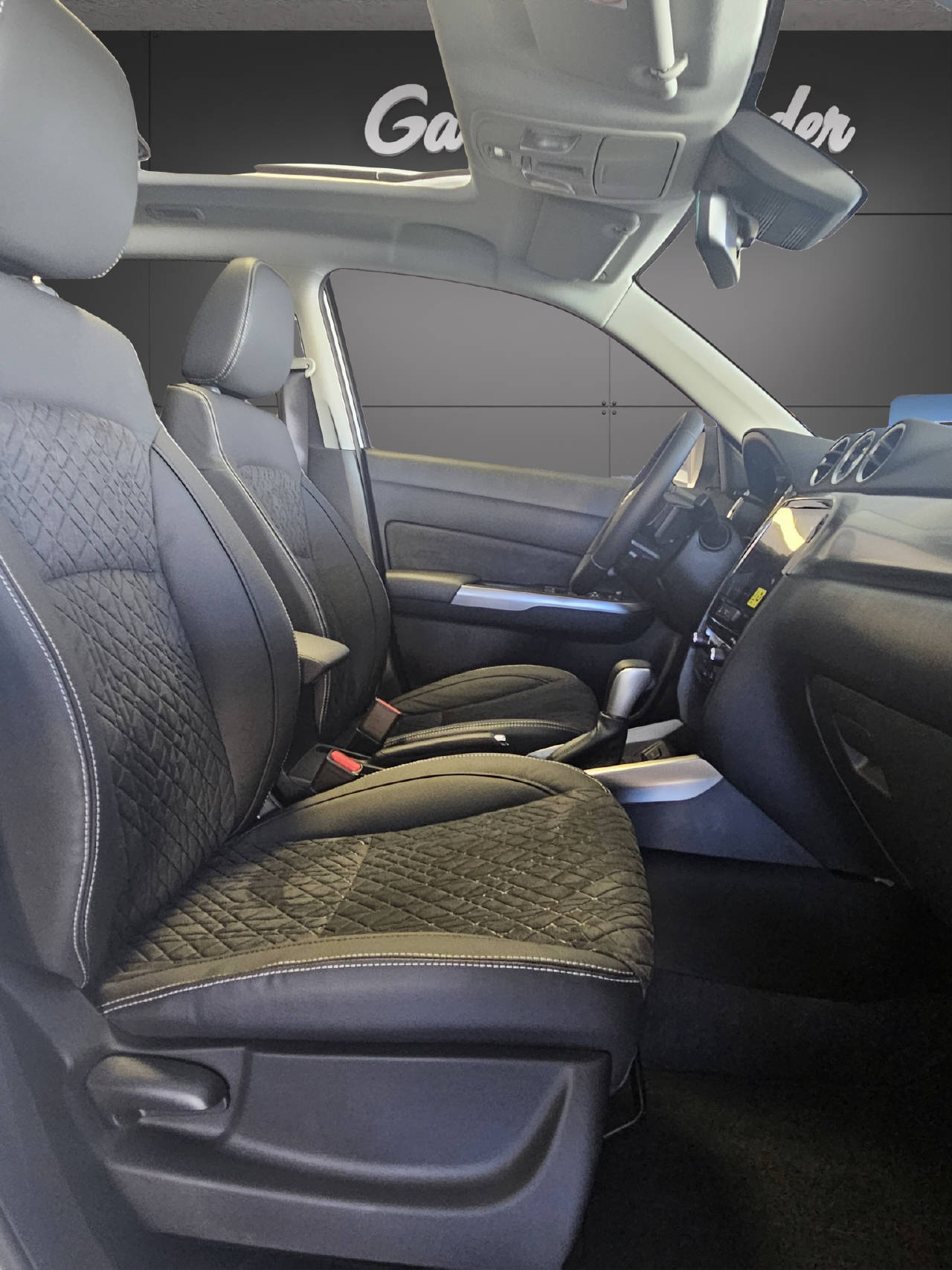 SUZUKI Vitara 1.4 T Piz Sulai Top Hybrid 4x4-image-3