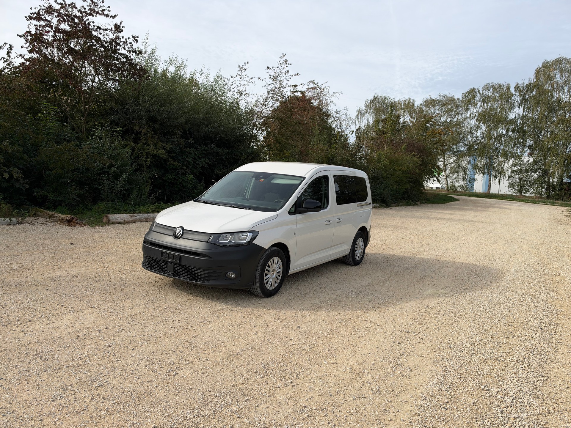 VW Caddy 2.0 TDI Life-image-1