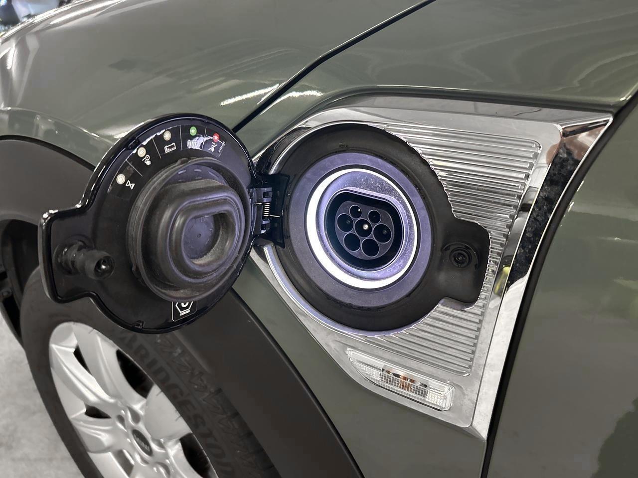 MINI Countryman Cooper SE ALL4-image-30