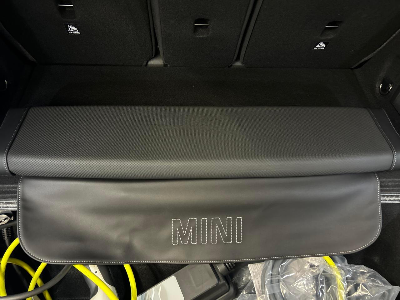 MINI Countryman Cooper SE ALL4-image-13