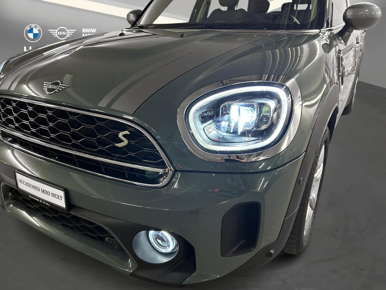 MINI Countryman Cooper SE ALL4-image-8