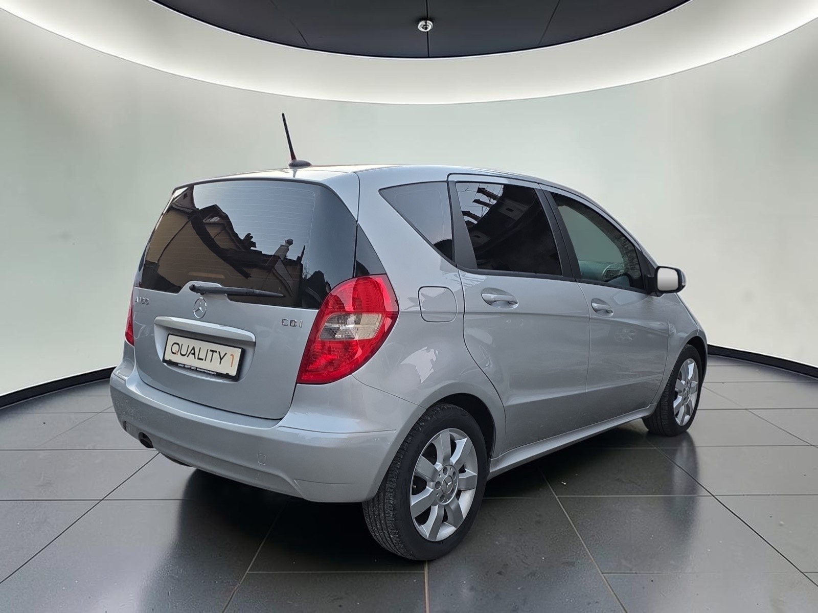 MERCEDES-BENZ A 160 CDI Elégance Autotronic-image-4