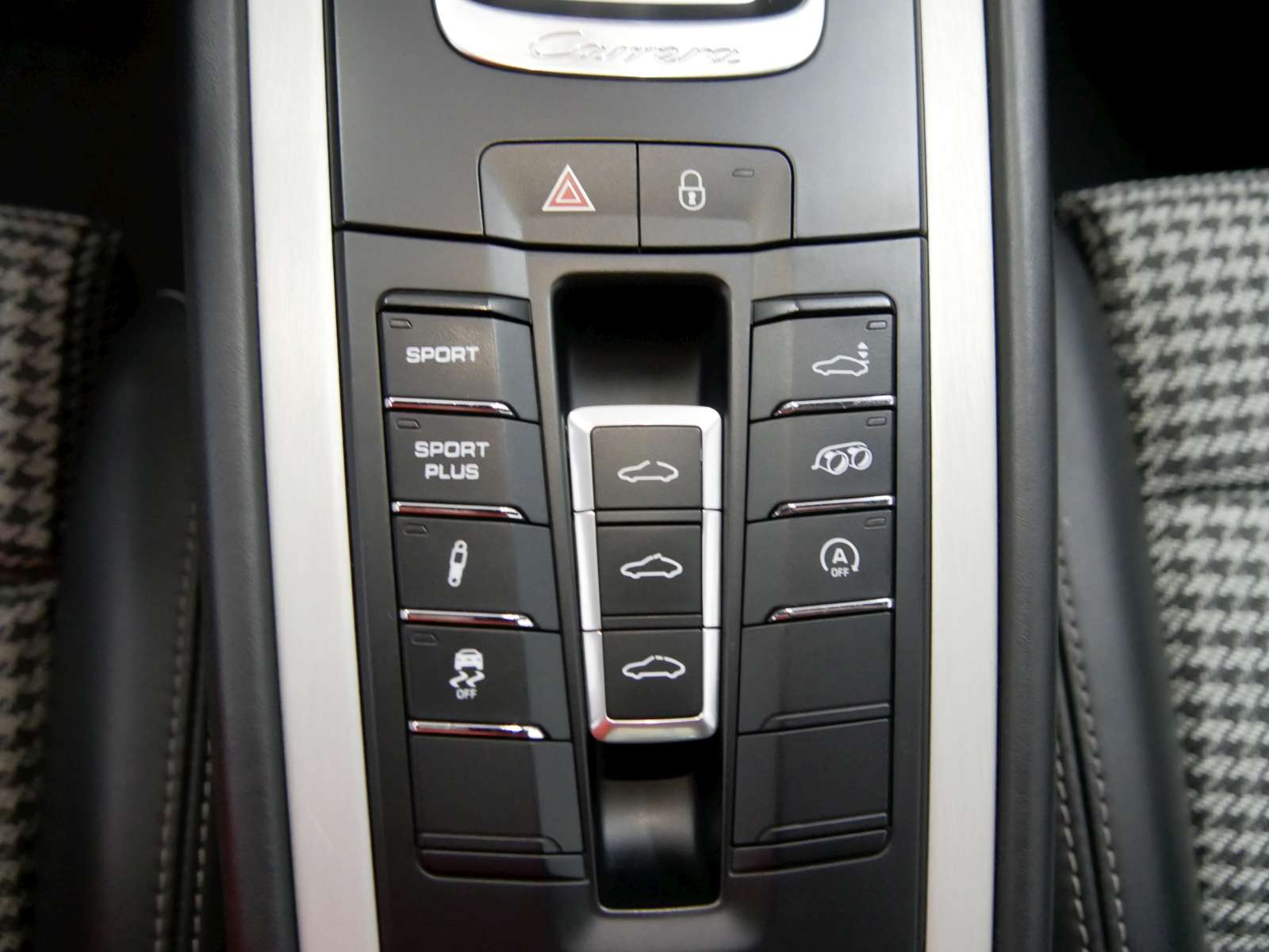 PORSCHE 911 Carrera S 50 Years PDK-image-12