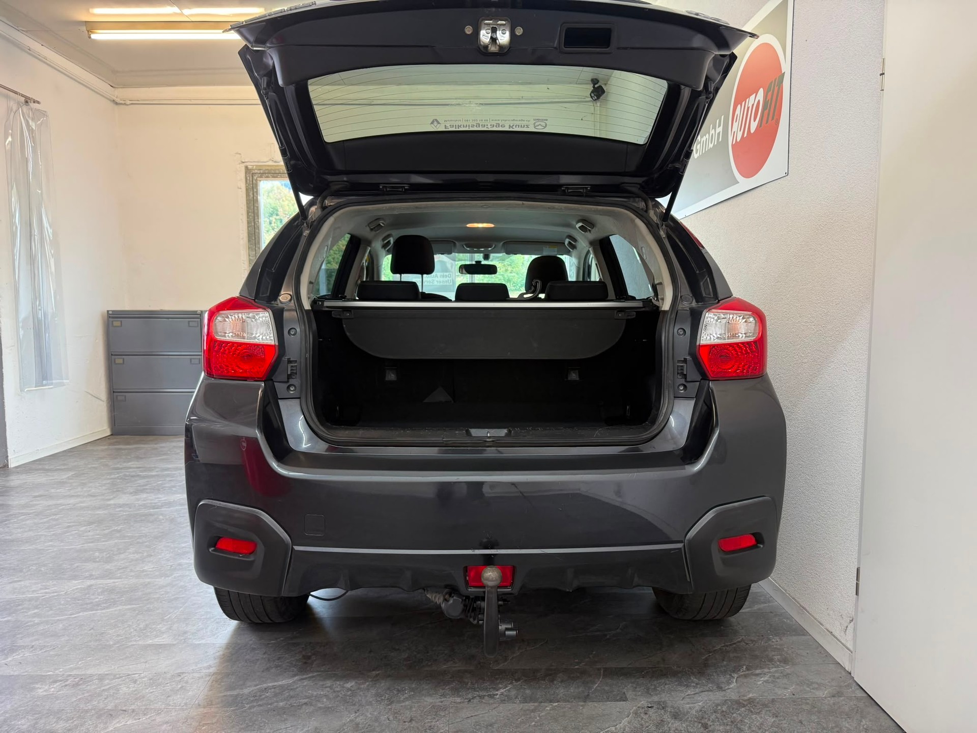 SUBARU XV 1.6 Swiss Two 1.5T AHK-image-4