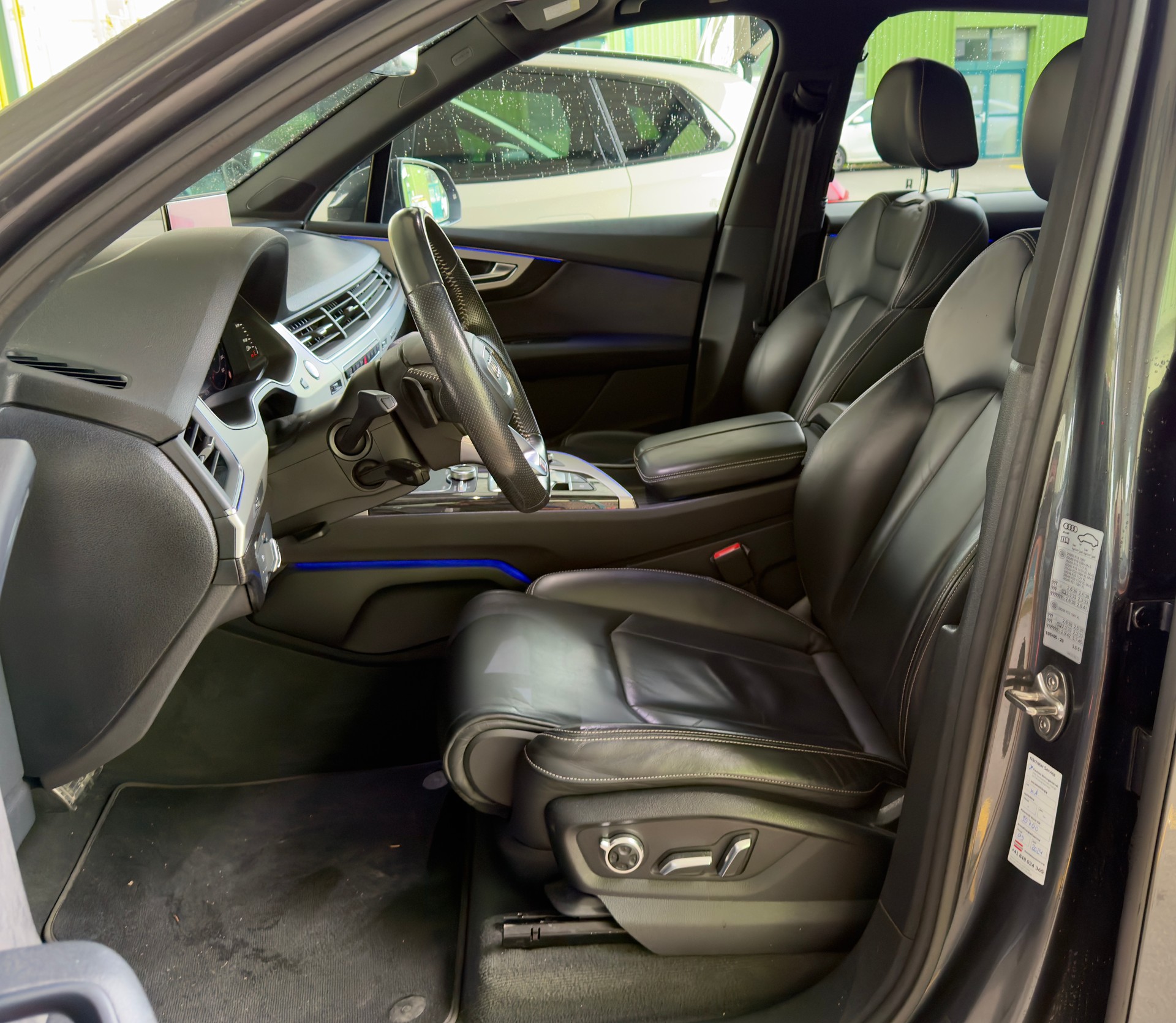 AUDI Q7 3.0 TDI quattro tiptronic-image-12