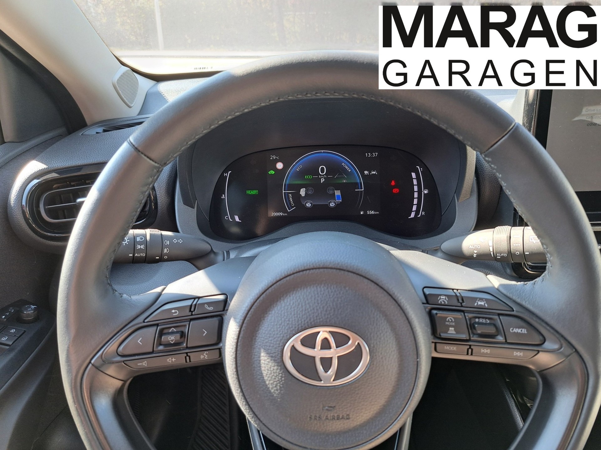 TOYOTA Yaris 1.5 Trend e-CVT-image-10