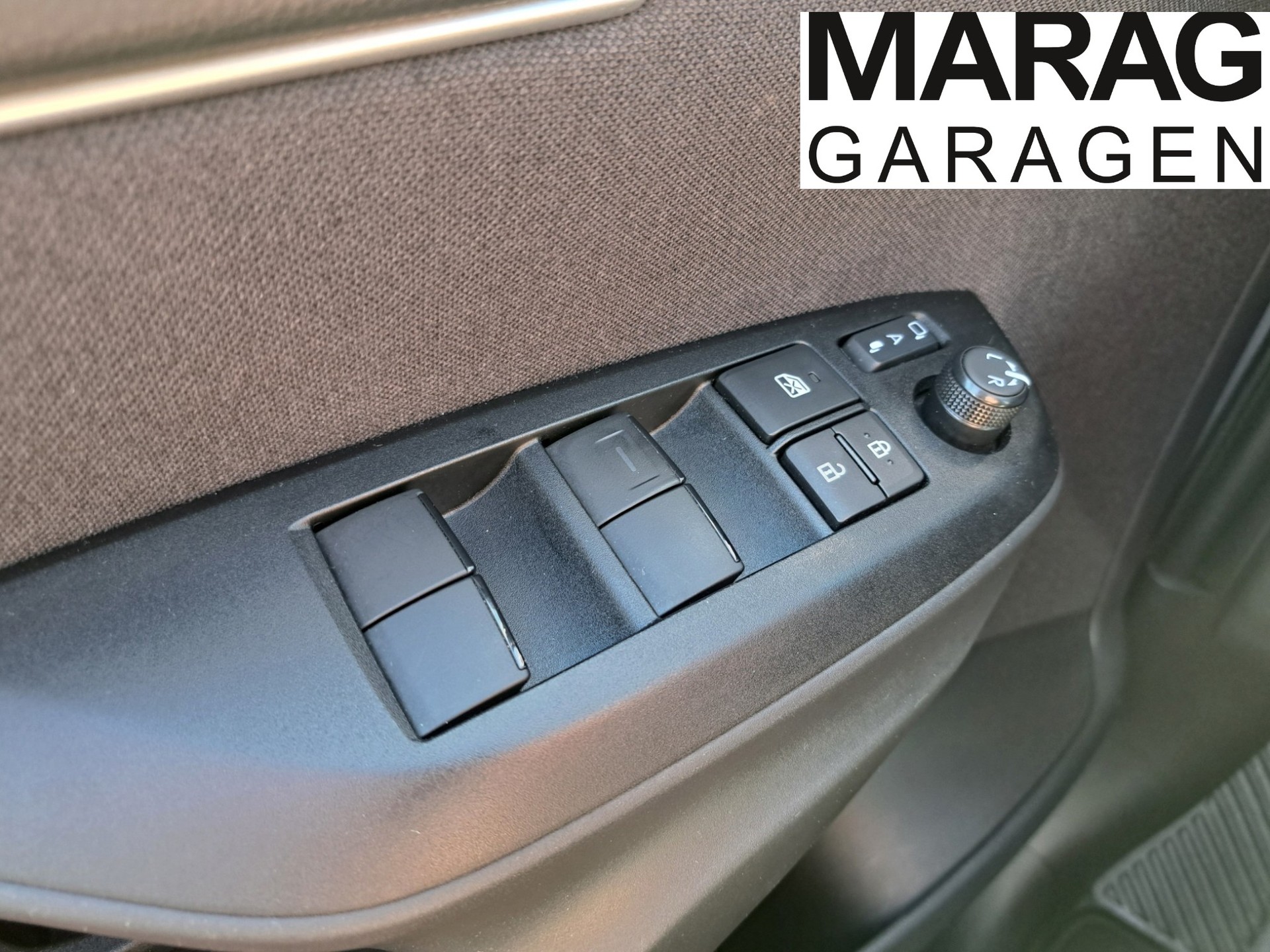 TOYOTA Yaris 1.5 Trend e-CVT-image-14