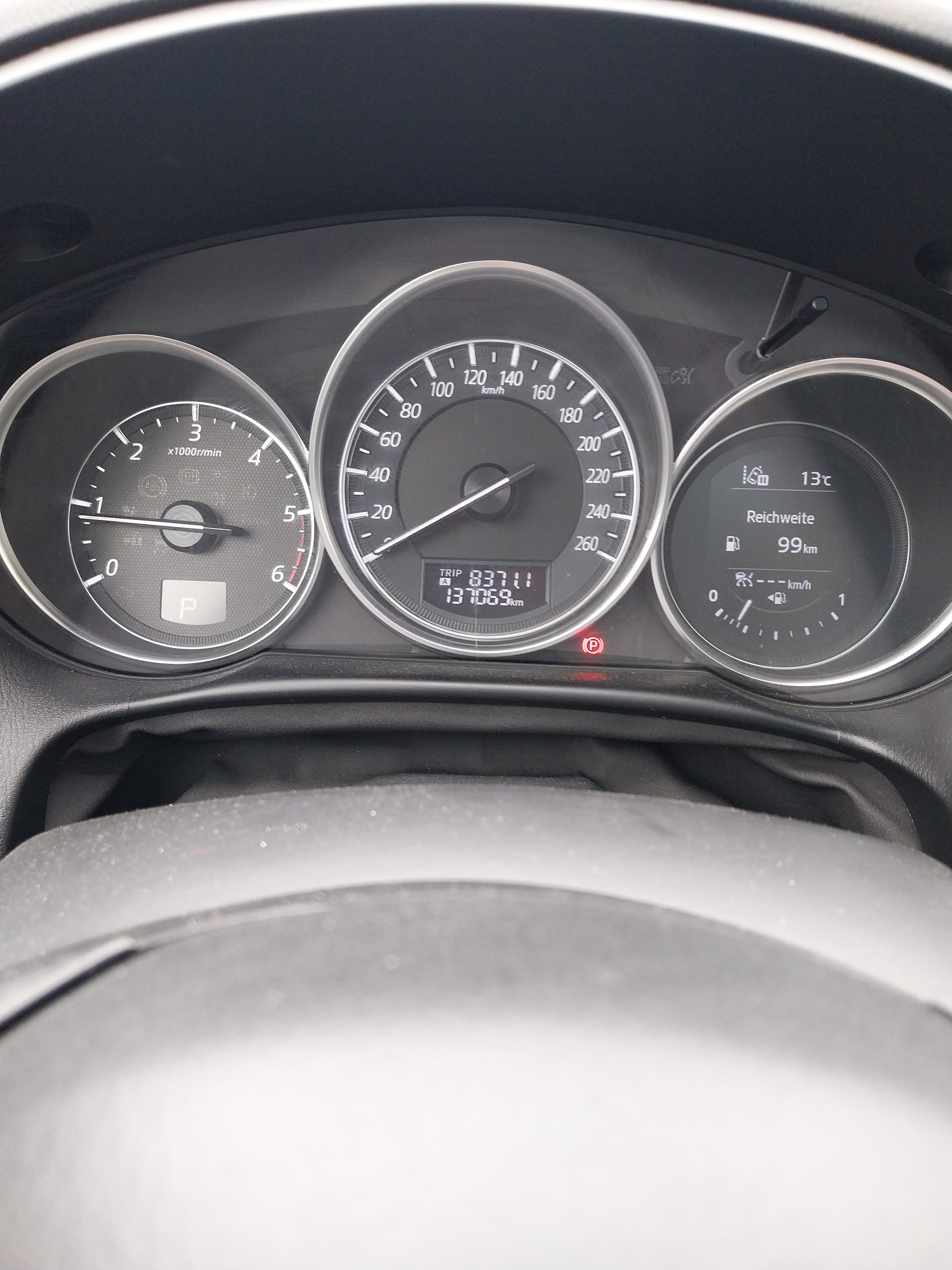 MAZDA CX-5 2.2 D HP Revolution AWD Automatic-image-7