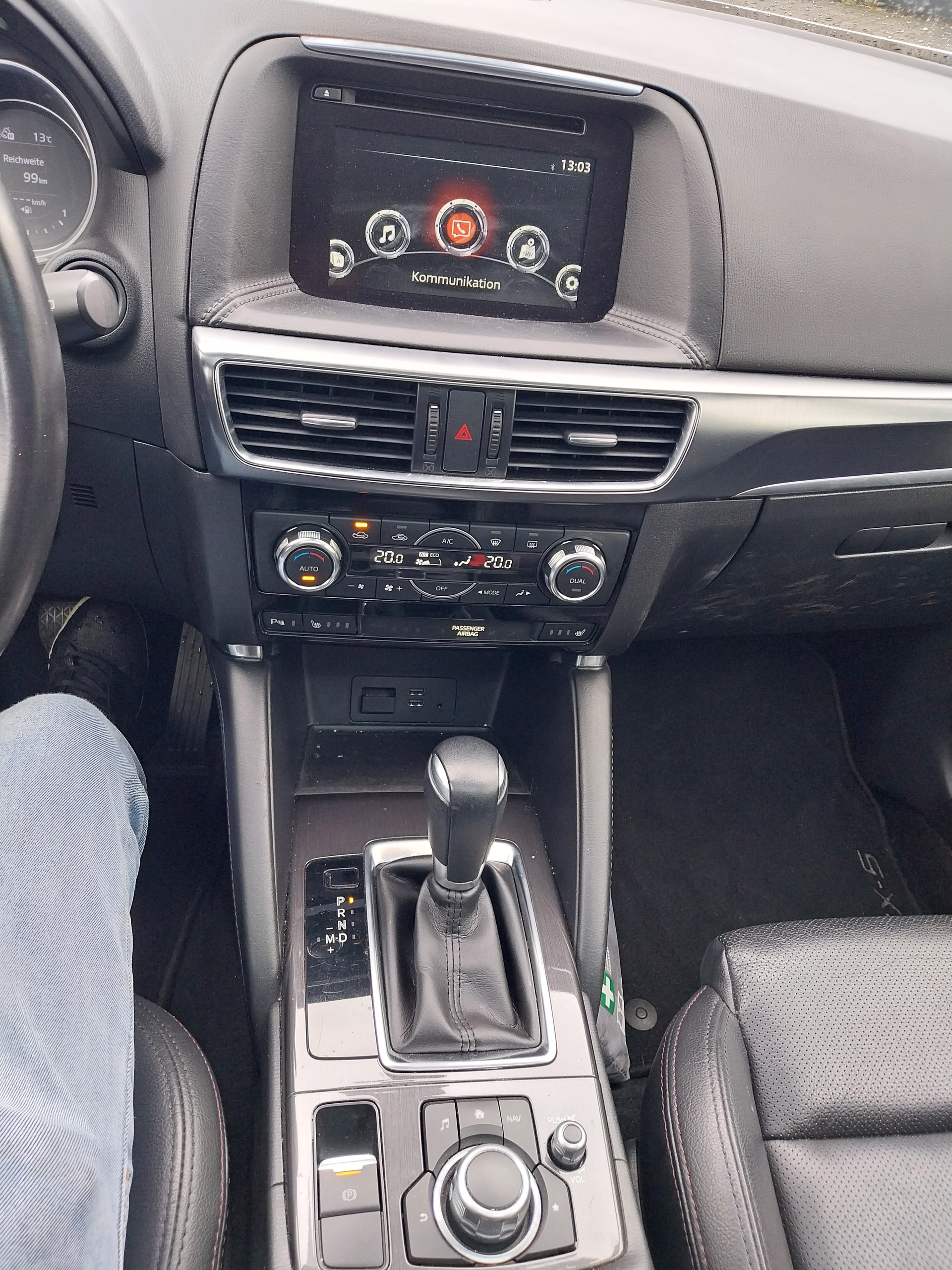 MAZDA CX-5 2.2 D HP Revolution AWD Automatic-image-10