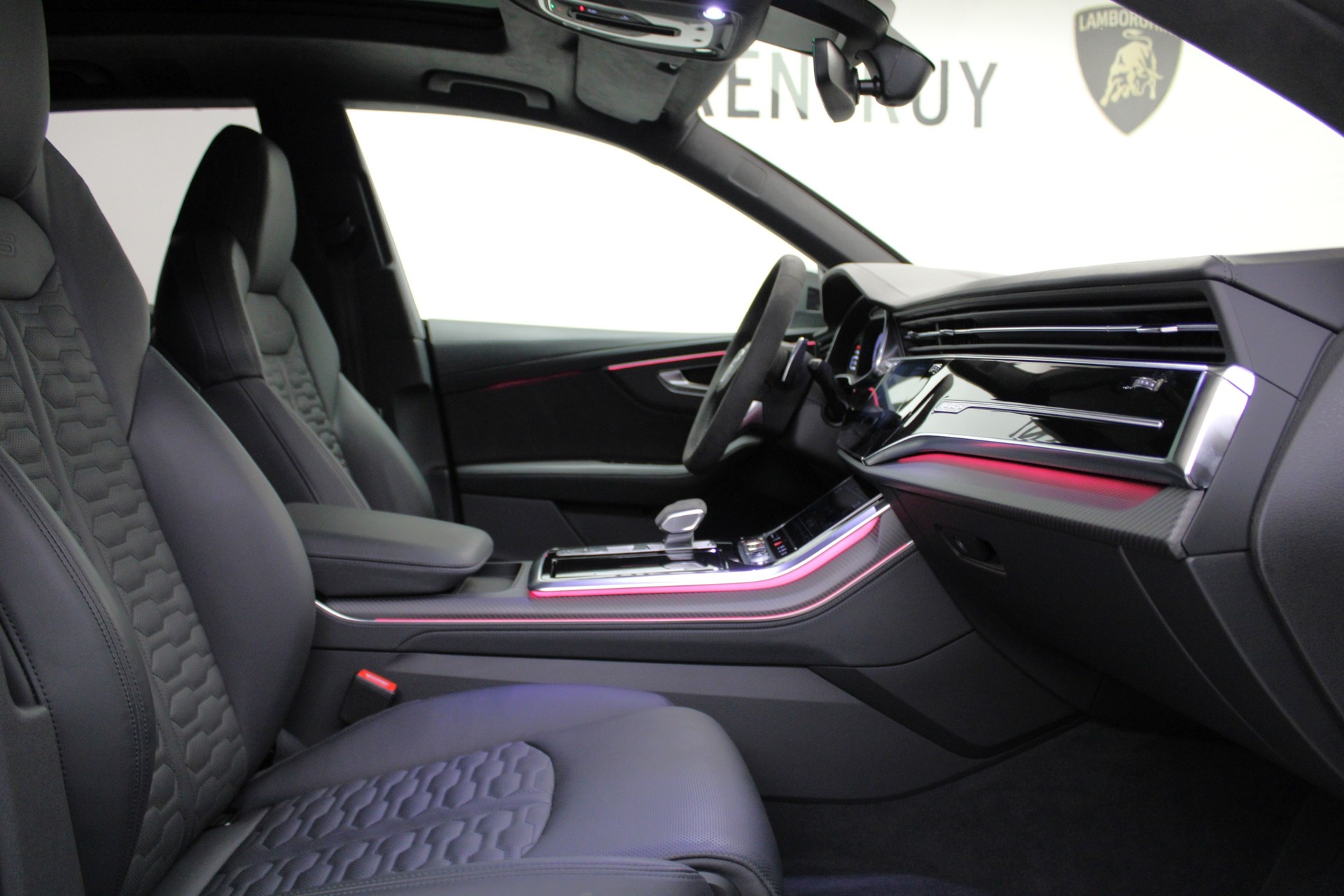 AUDI RSQ8 performance quattro-image-7
