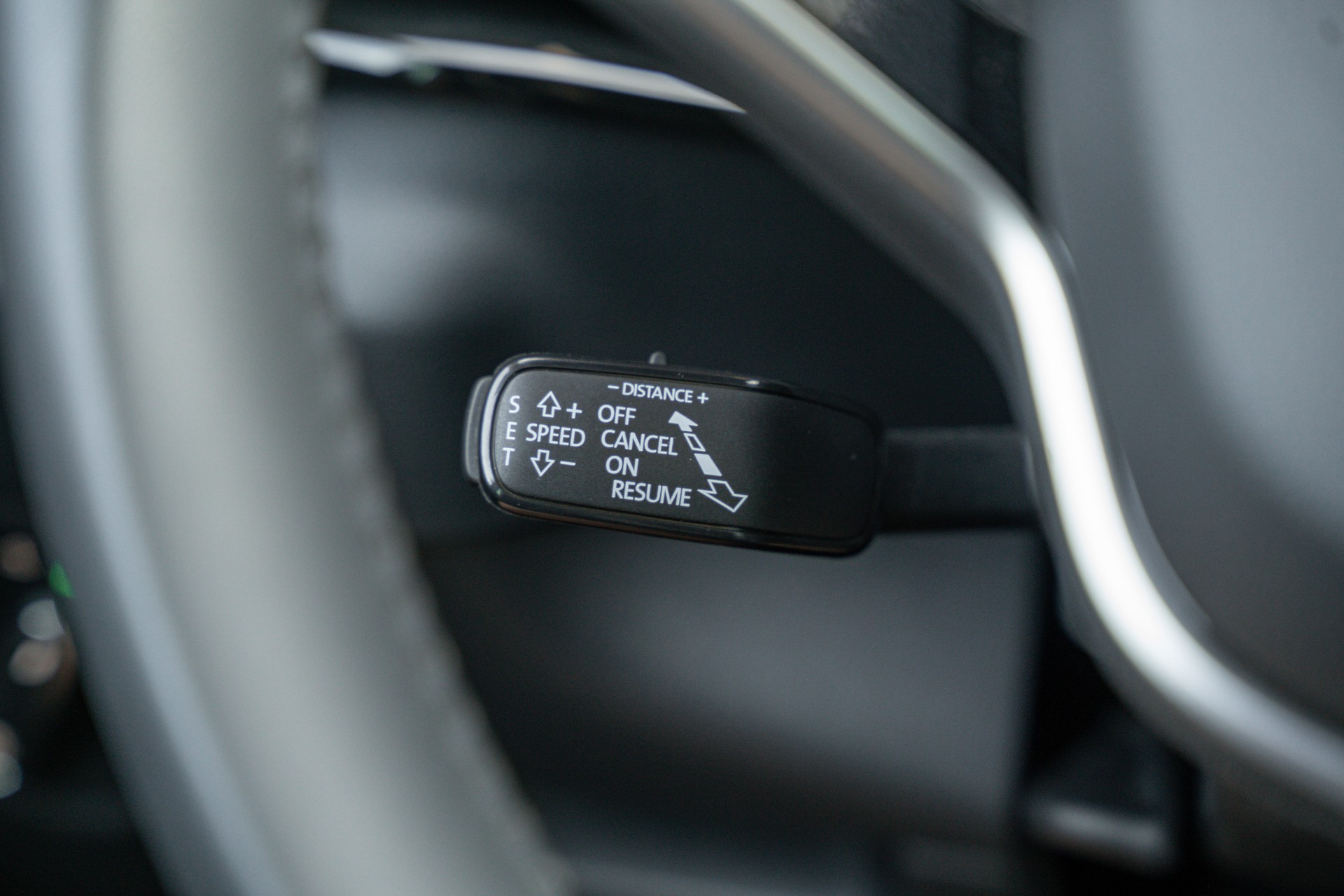SKODA Karoq 1.5 TSI Selection DSG-image-19