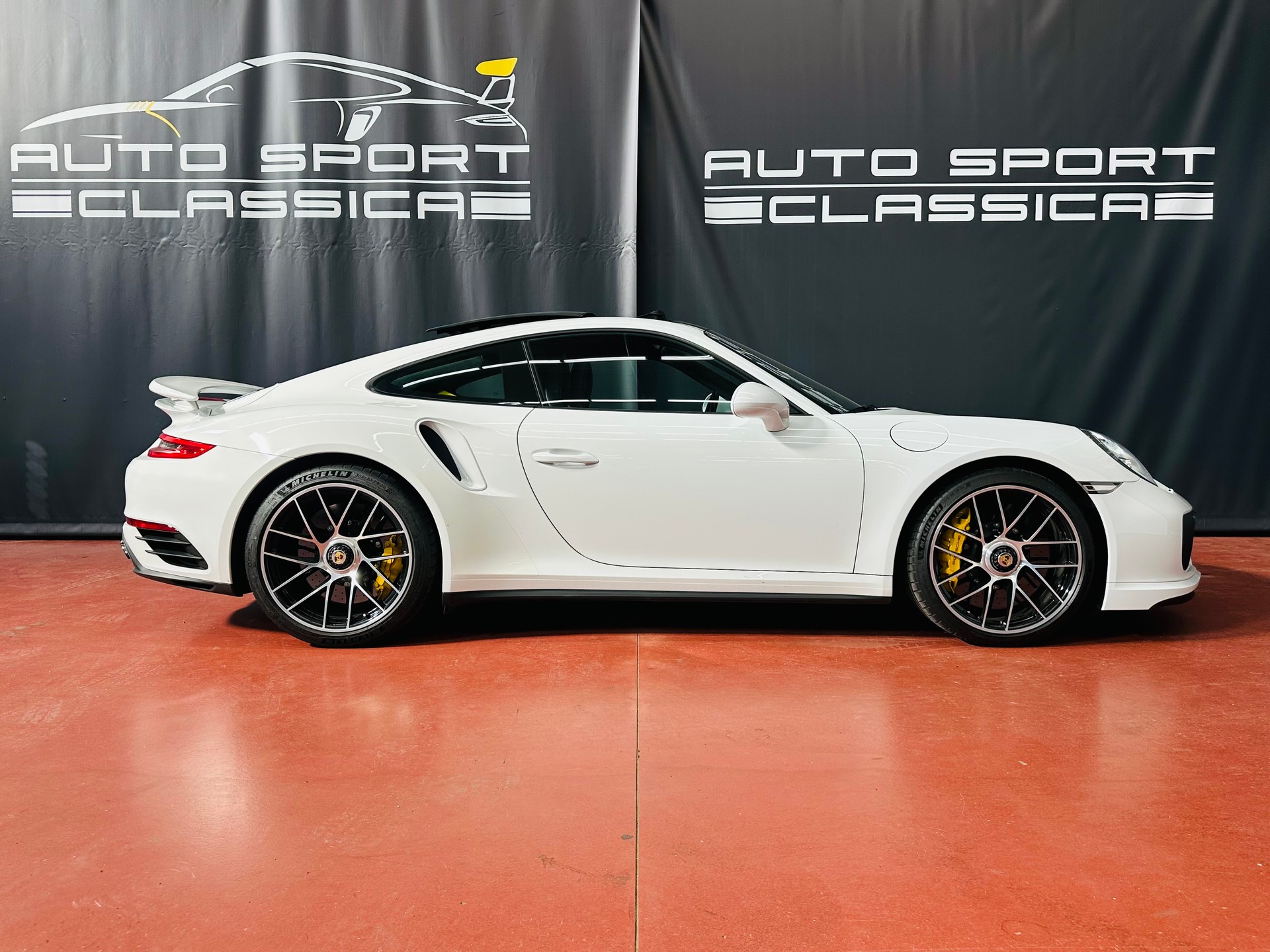 PORSCHE 911 Turbo S 991.2 Facelift PDK (CH Wagen)-image-5