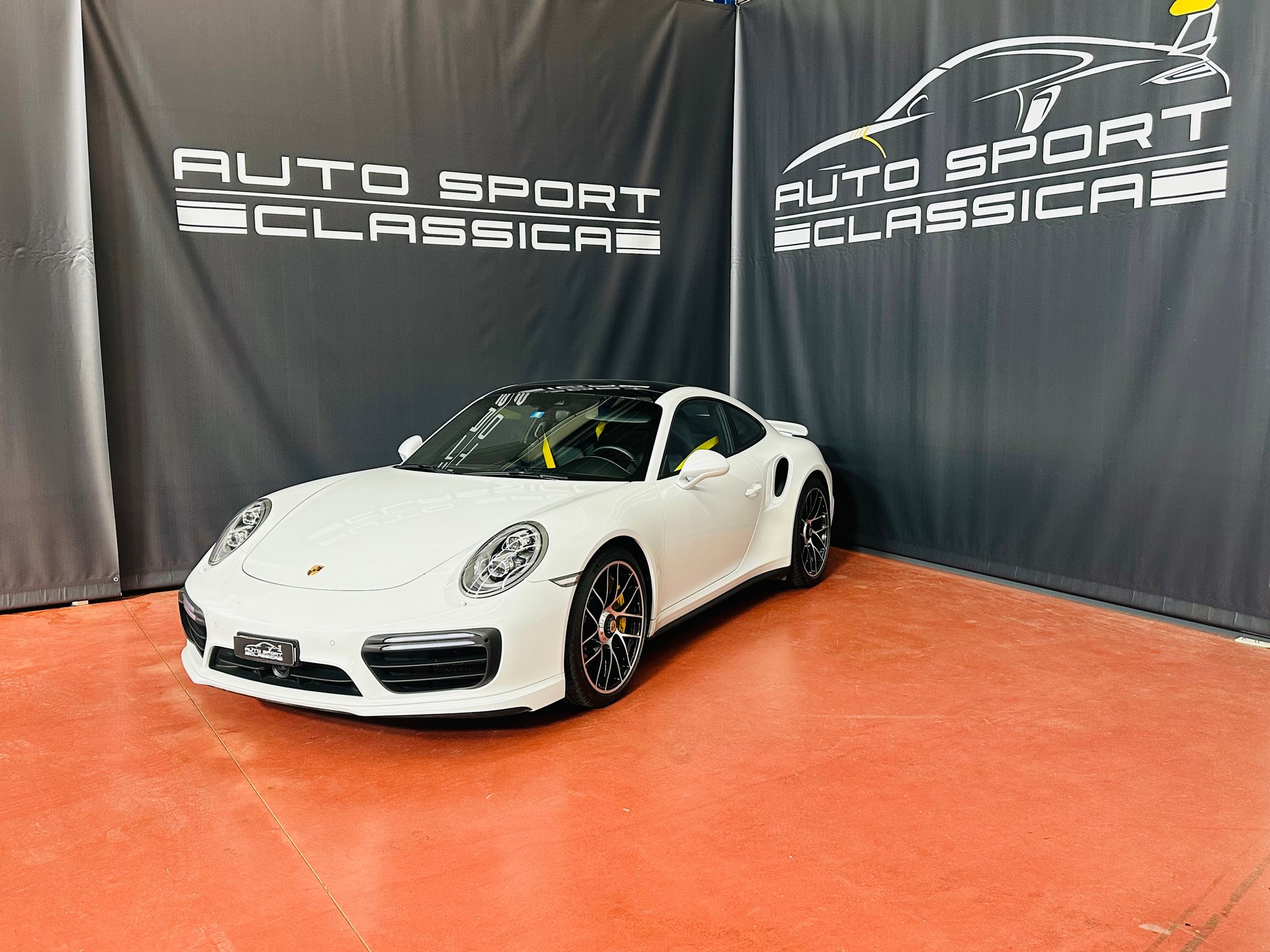 PORSCHE 911 Turbo S 991.2 Facelift PDK (CH Wagen)-image-6