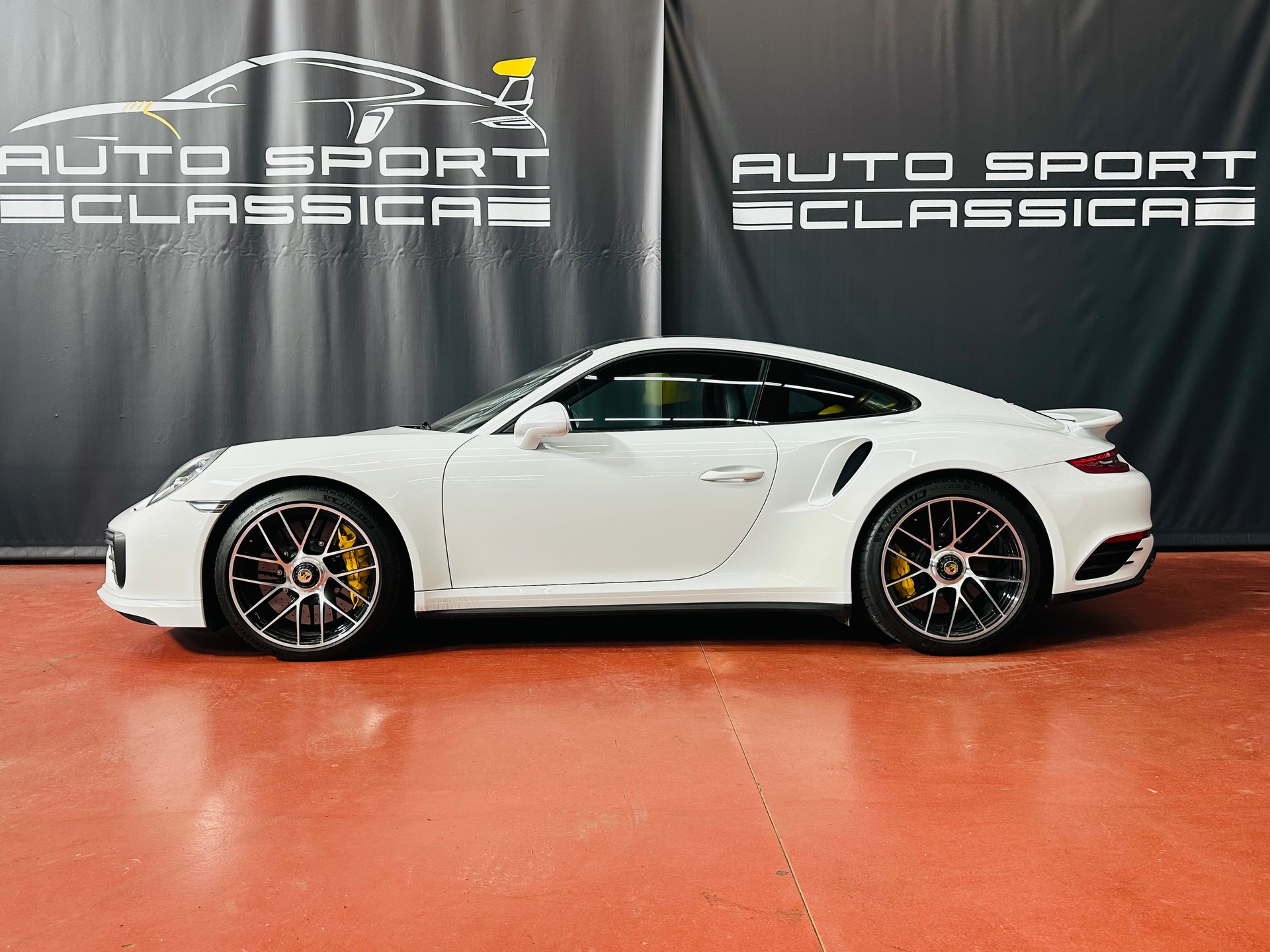 PORSCHE 911 Turbo S 991.2 Facelift PDK (CH Wagen)-image-1