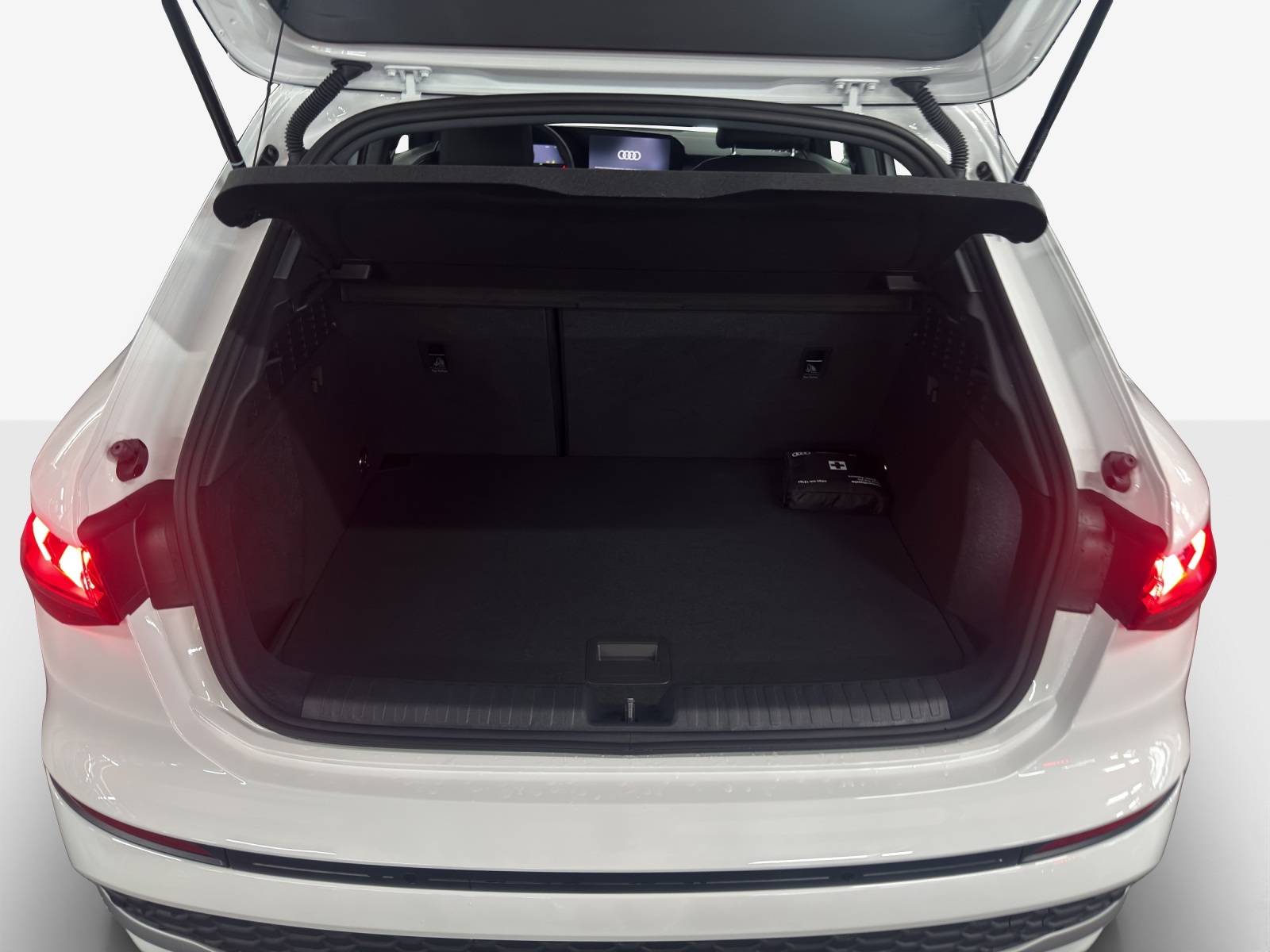 AUDI A3 Sportback TFSI 85 kW Ambition S-tronic-image-11