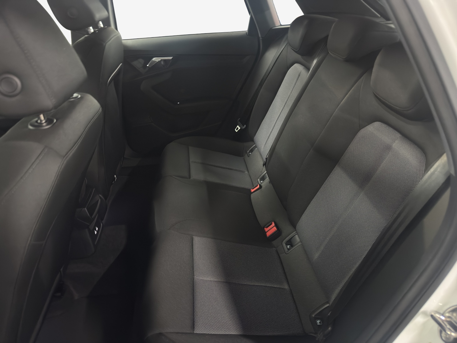 AUDI A3 Sportback TFSI 85 kW Ambition S-tronic-image-10