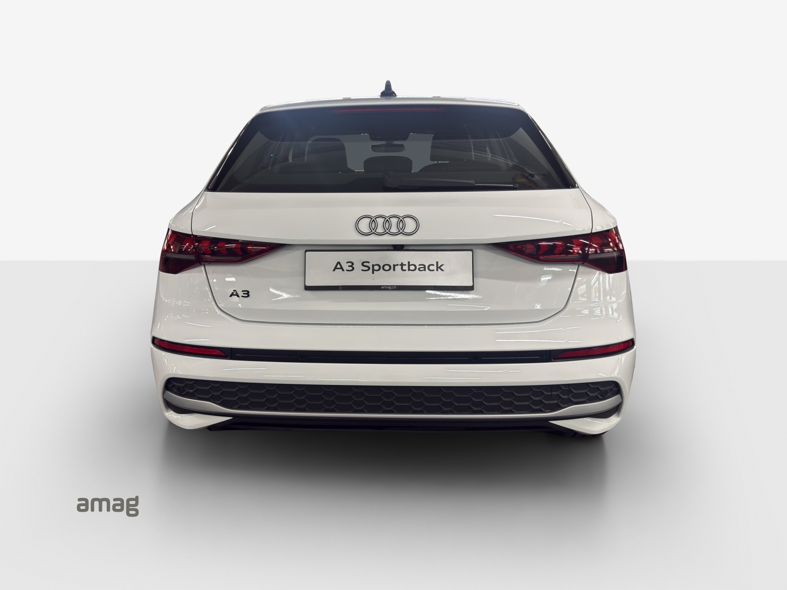 AUDI A3 Sportback TFSI 85 kW Ambition S-tronic-image-3