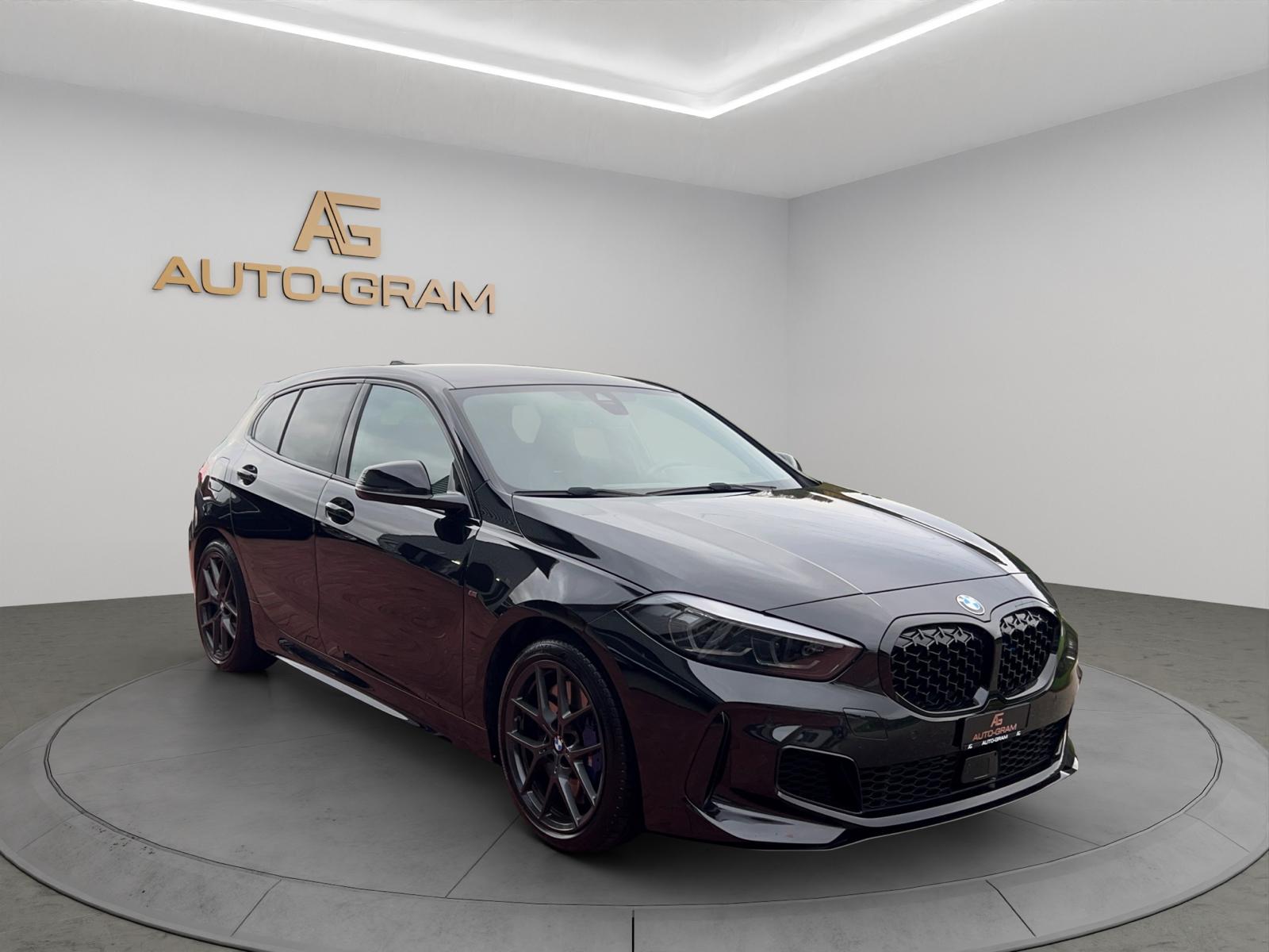 BMW M135i xDrive Steptronic-image-6