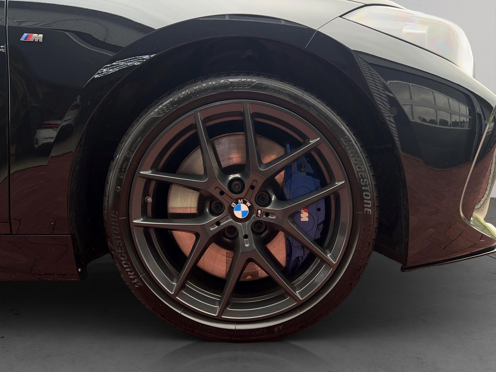 BMW M135i xDrive Steptronic-image-10