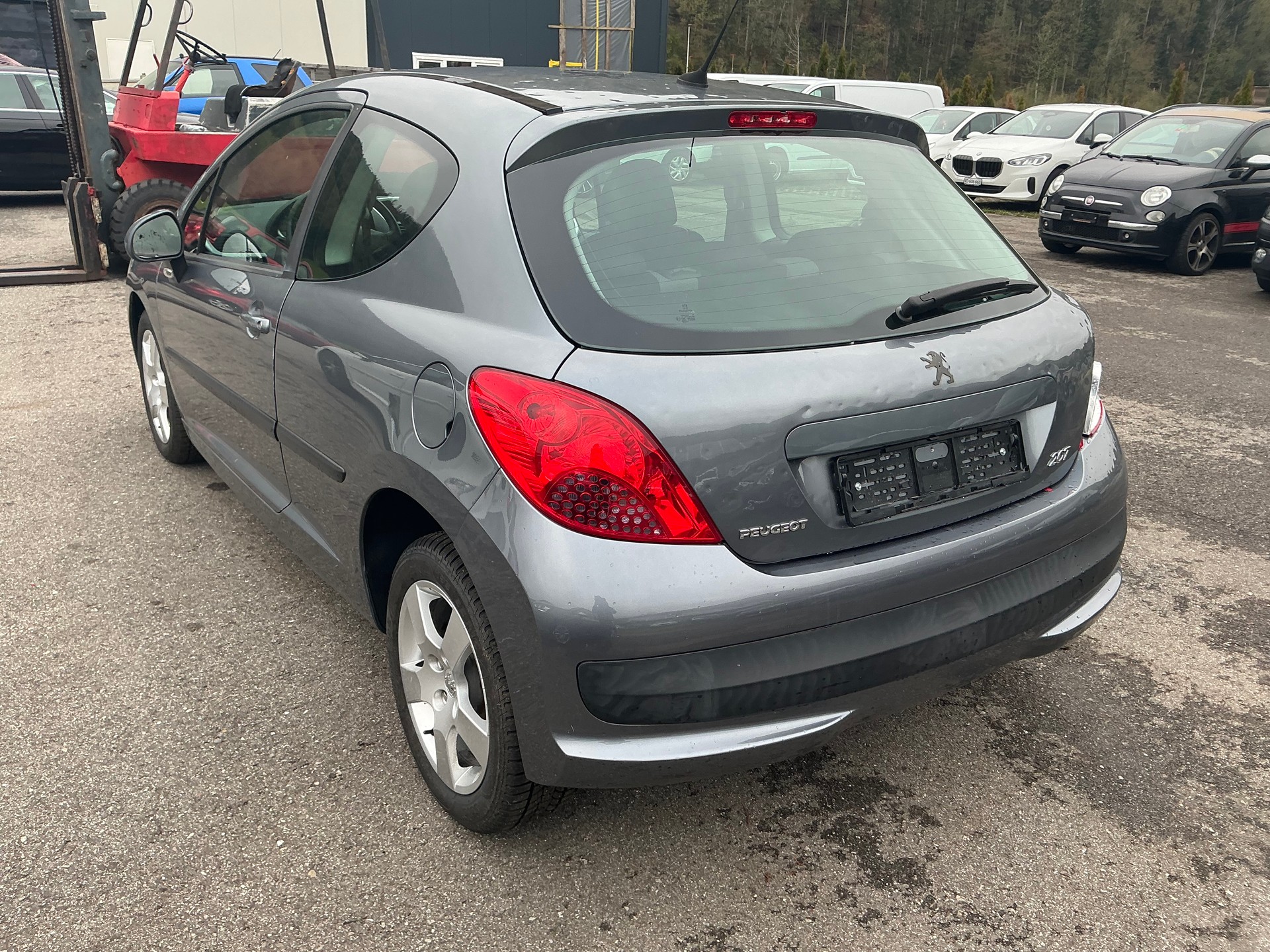 PEUGEOT 207 1.4 16V Trendy-image-5
