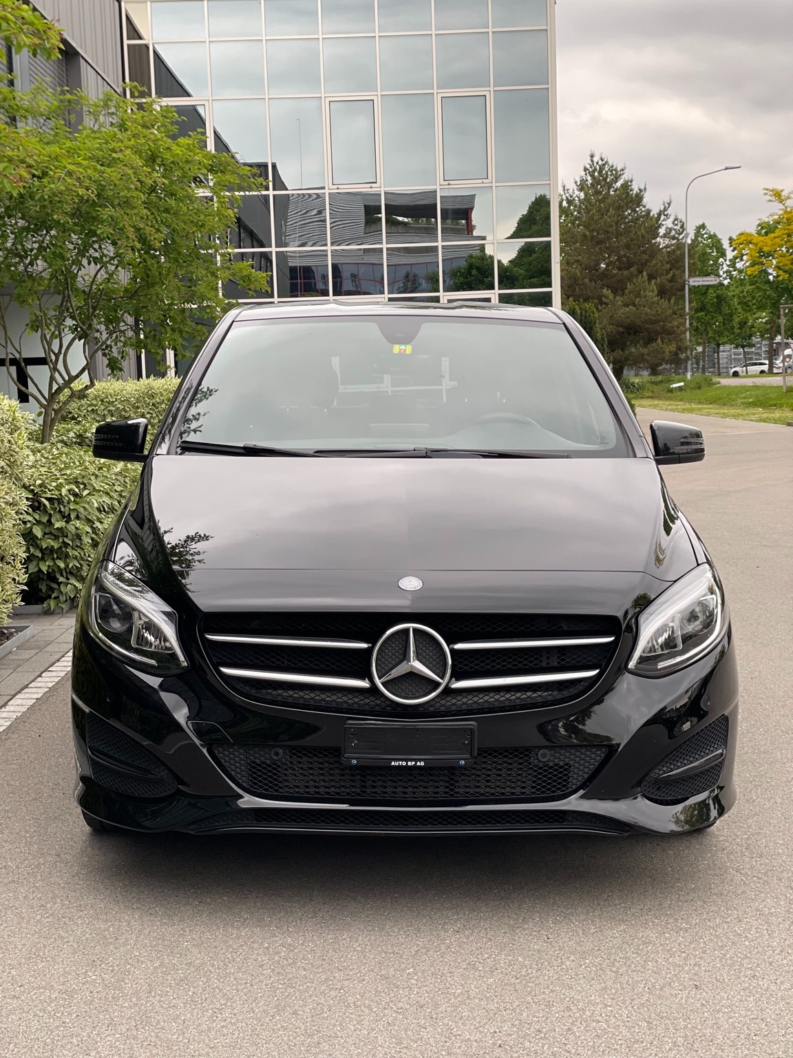 MERCEDES-BENZ B 200 Style-image-6