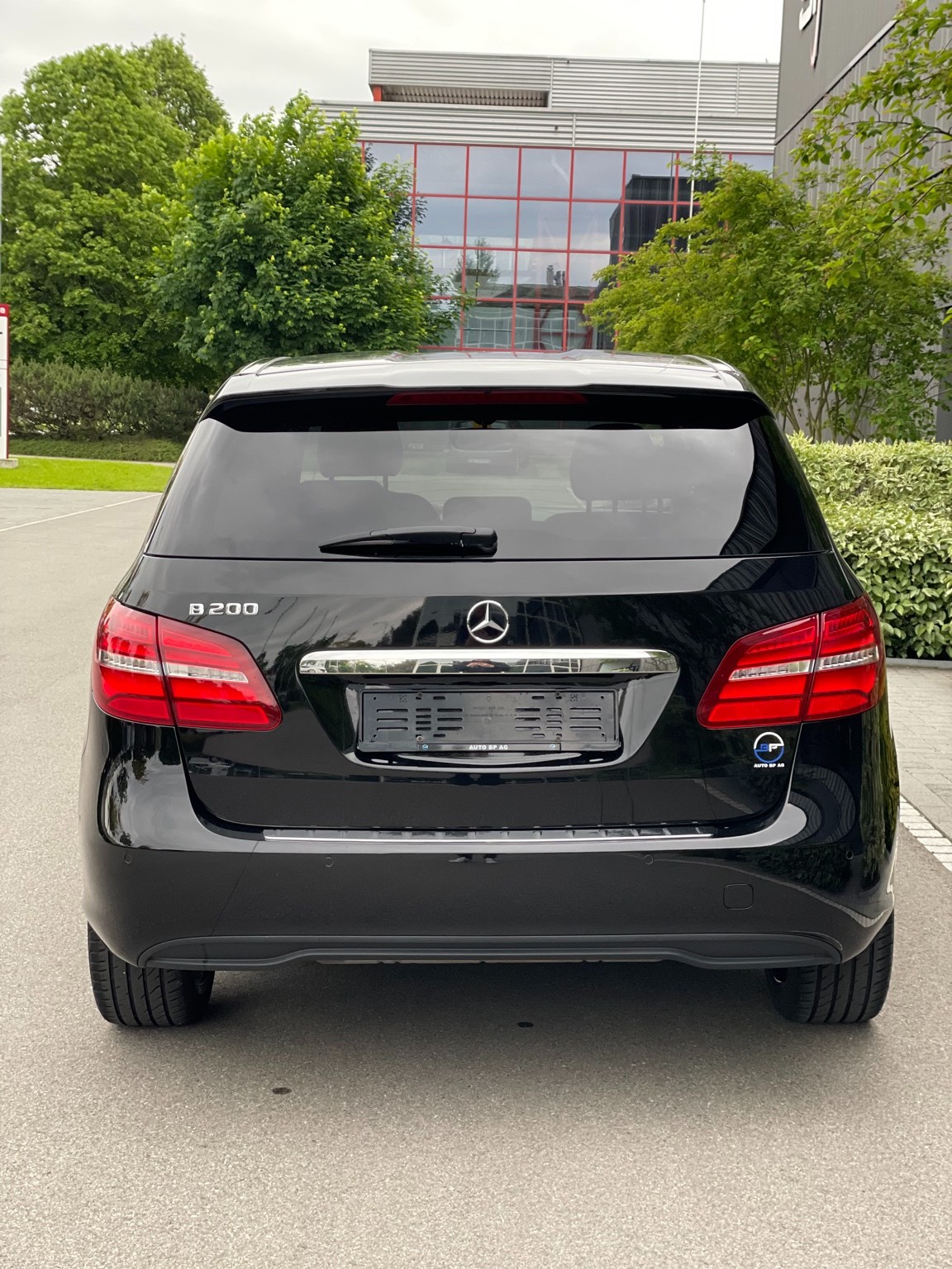 MERCEDES-BENZ B 200 Style-image-3