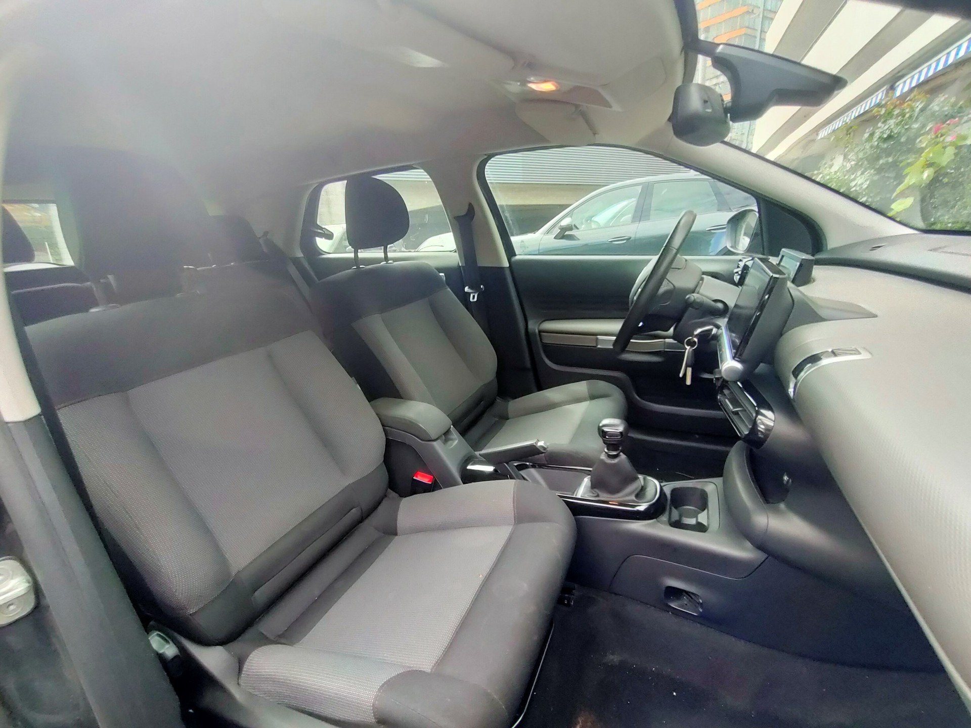 CITROEN C4 Cactus 1.2 Pure Tech Feel-image-11