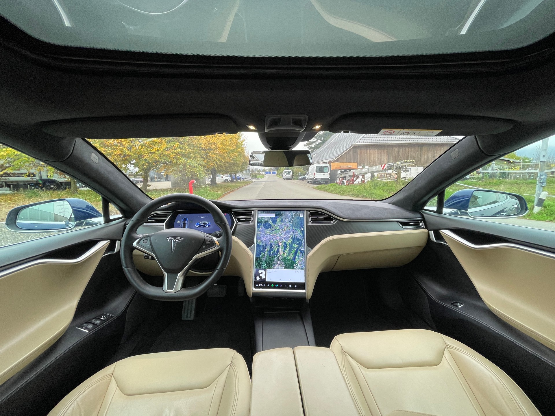 TESLA Model S 90 D-image-16