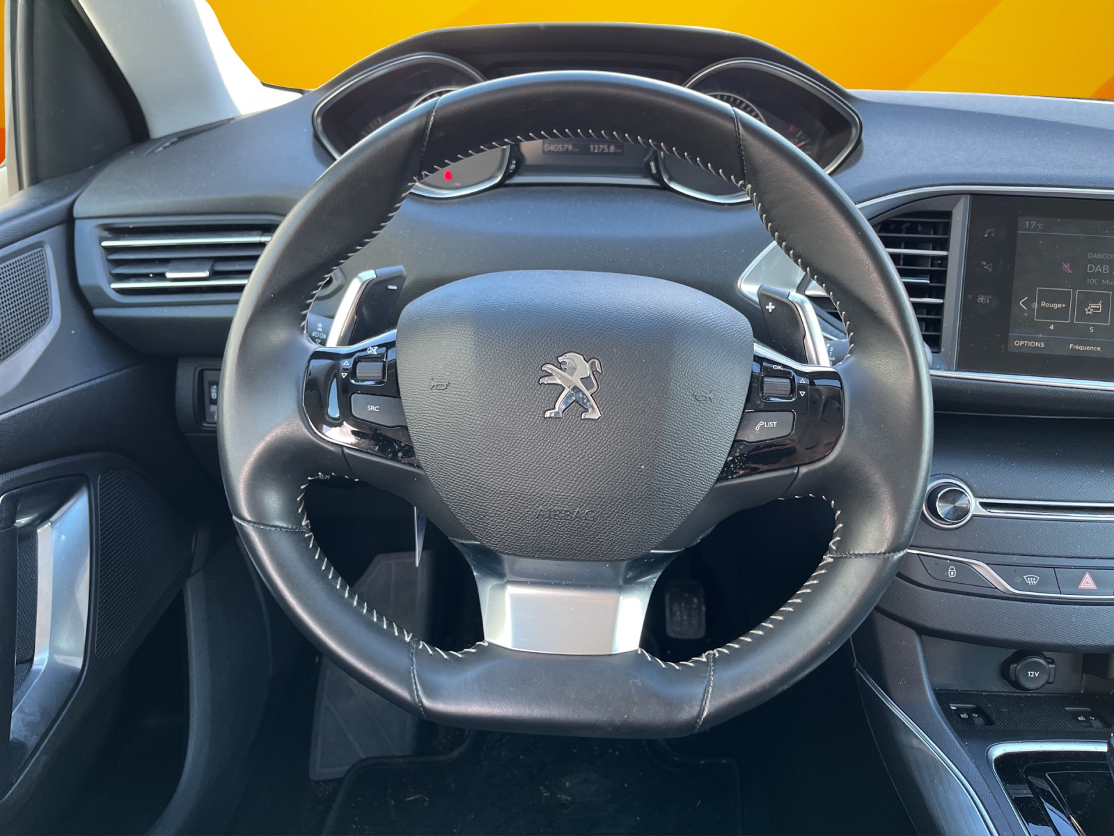 PEUGEOT 308 1.2 Pure Tech Tech Edition EAT8-image-9