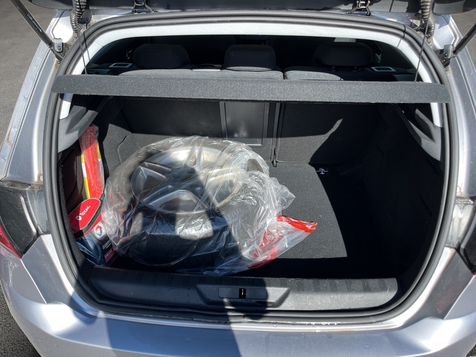 PEUGEOT 308 1.2 Pure Tech Tech Edition EAT8-image-12