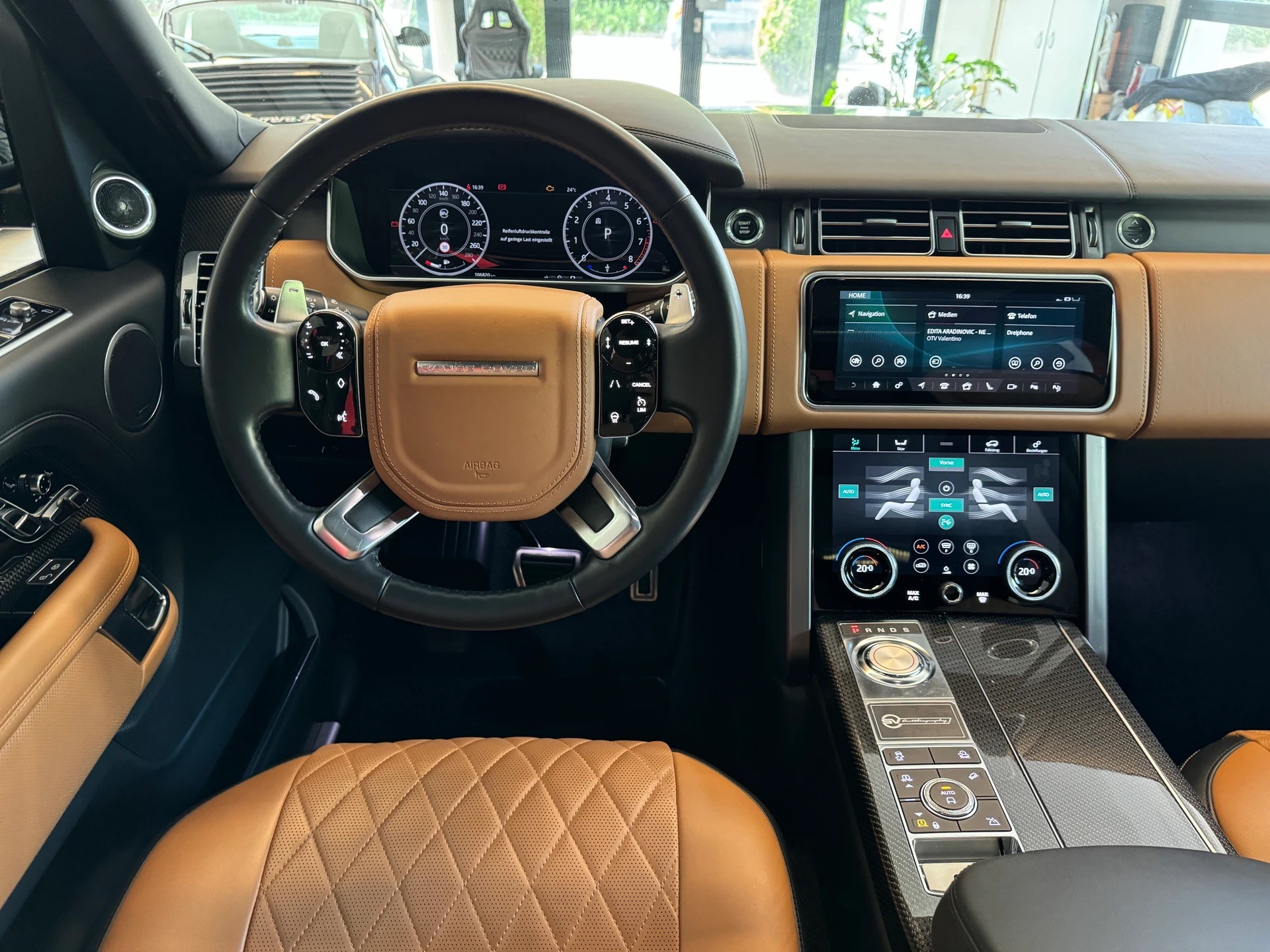 LAND ROVER Range Rover 5.0 V8 S/C SV AB Dynamic Automatic-image-7