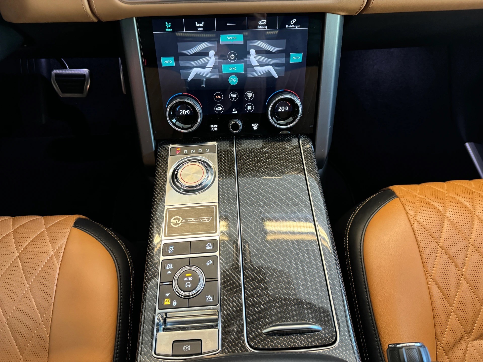 LAND ROVER Range Rover 5.0 V8 S/C SV AB Dynamic Automatic-image-9