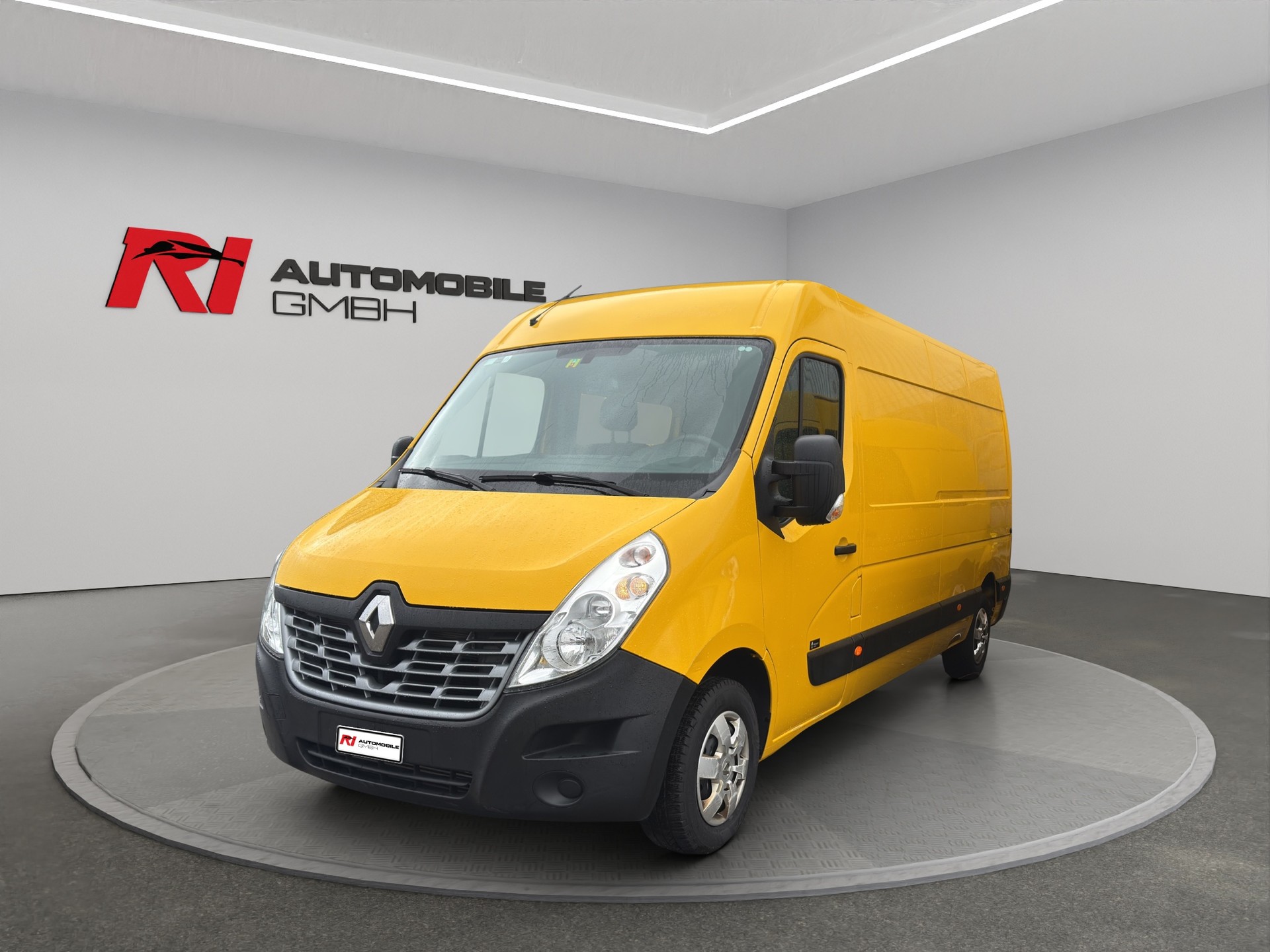 RENAULT Master T35 2.3dCi 130 L3H2-image-0