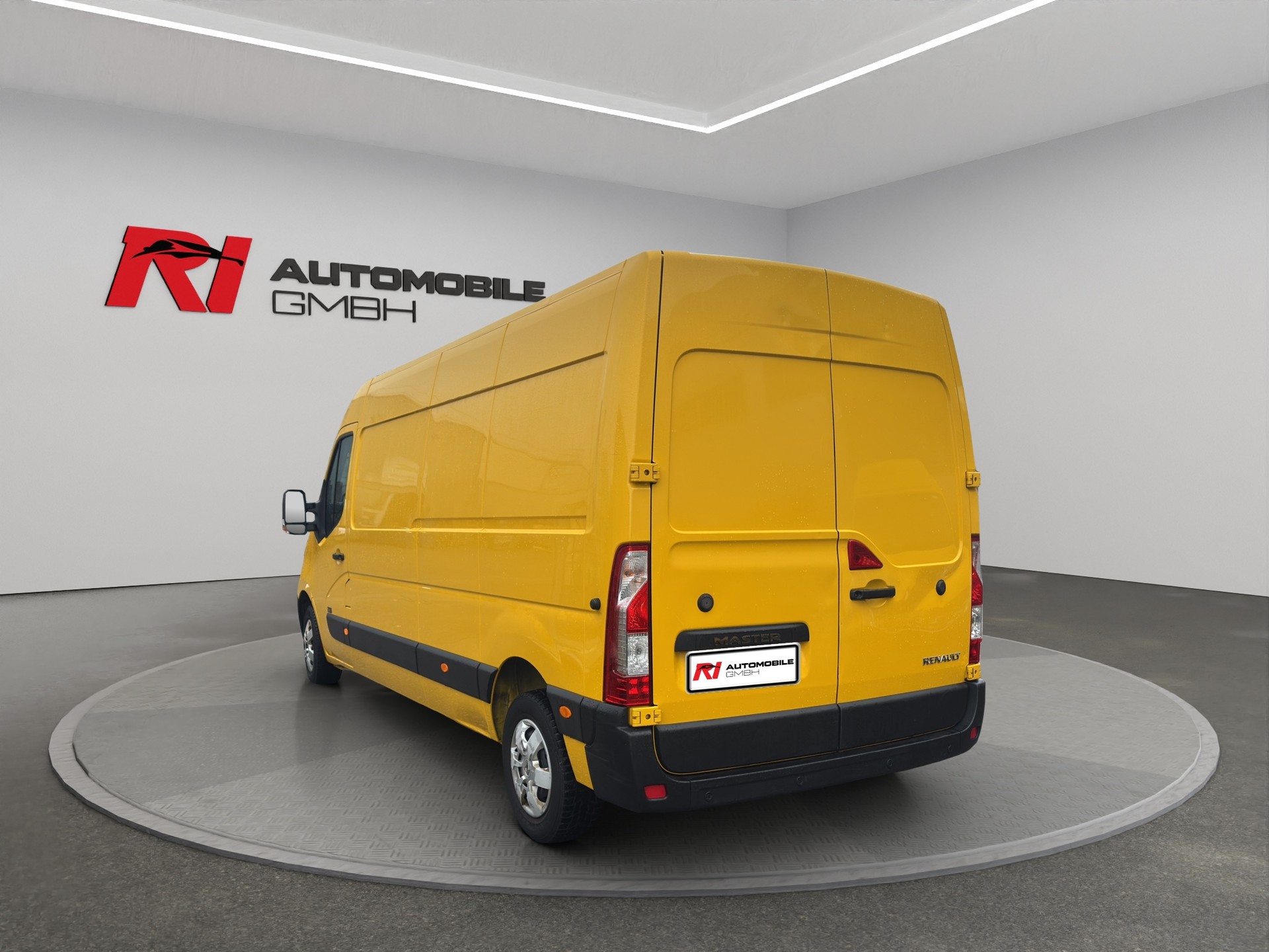 RENAULT Master T35 2.3dCi 130 L3H2-image-4