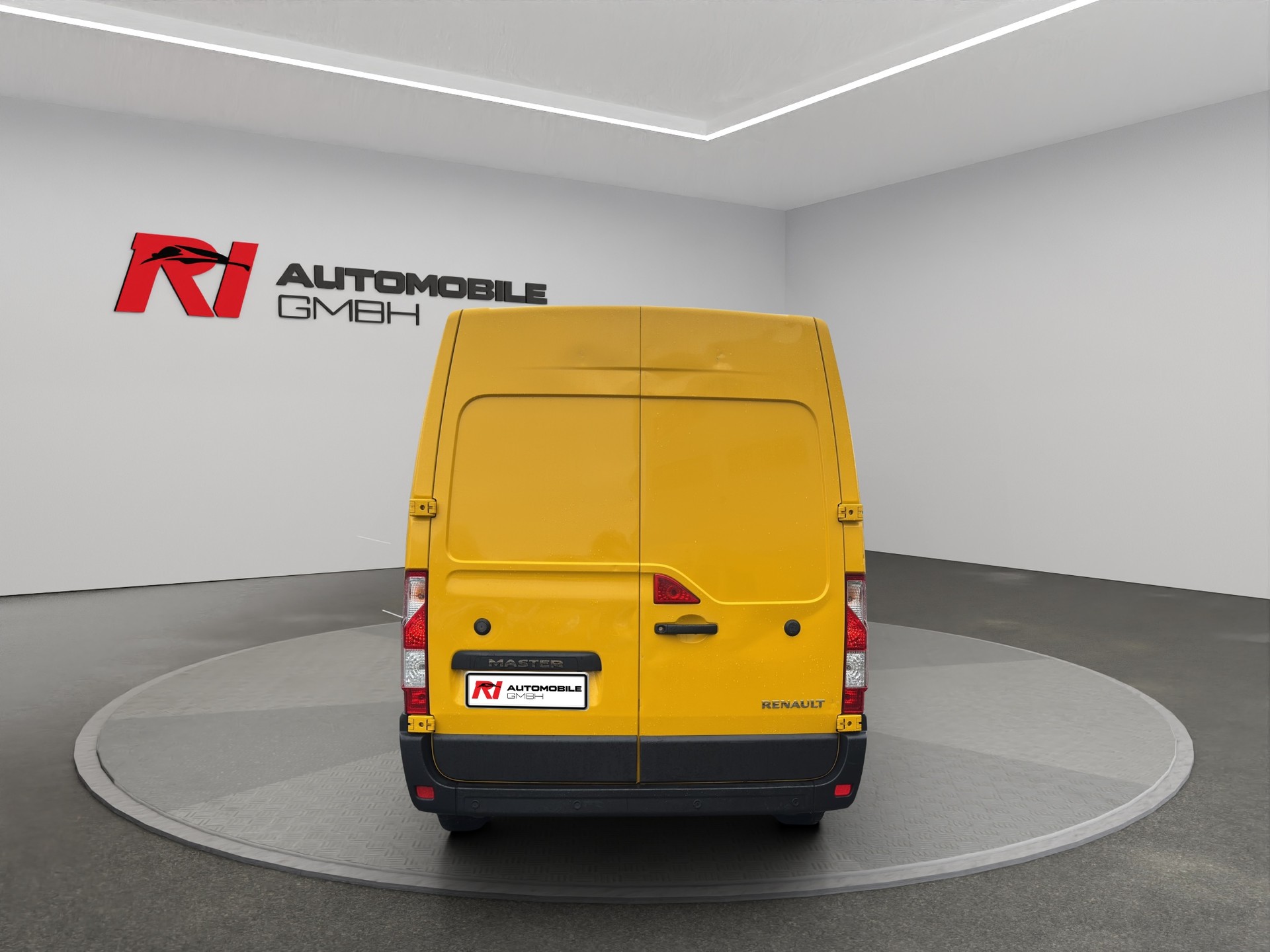 RENAULT Master T35 2.3dCi 130 L3H2-image-2
